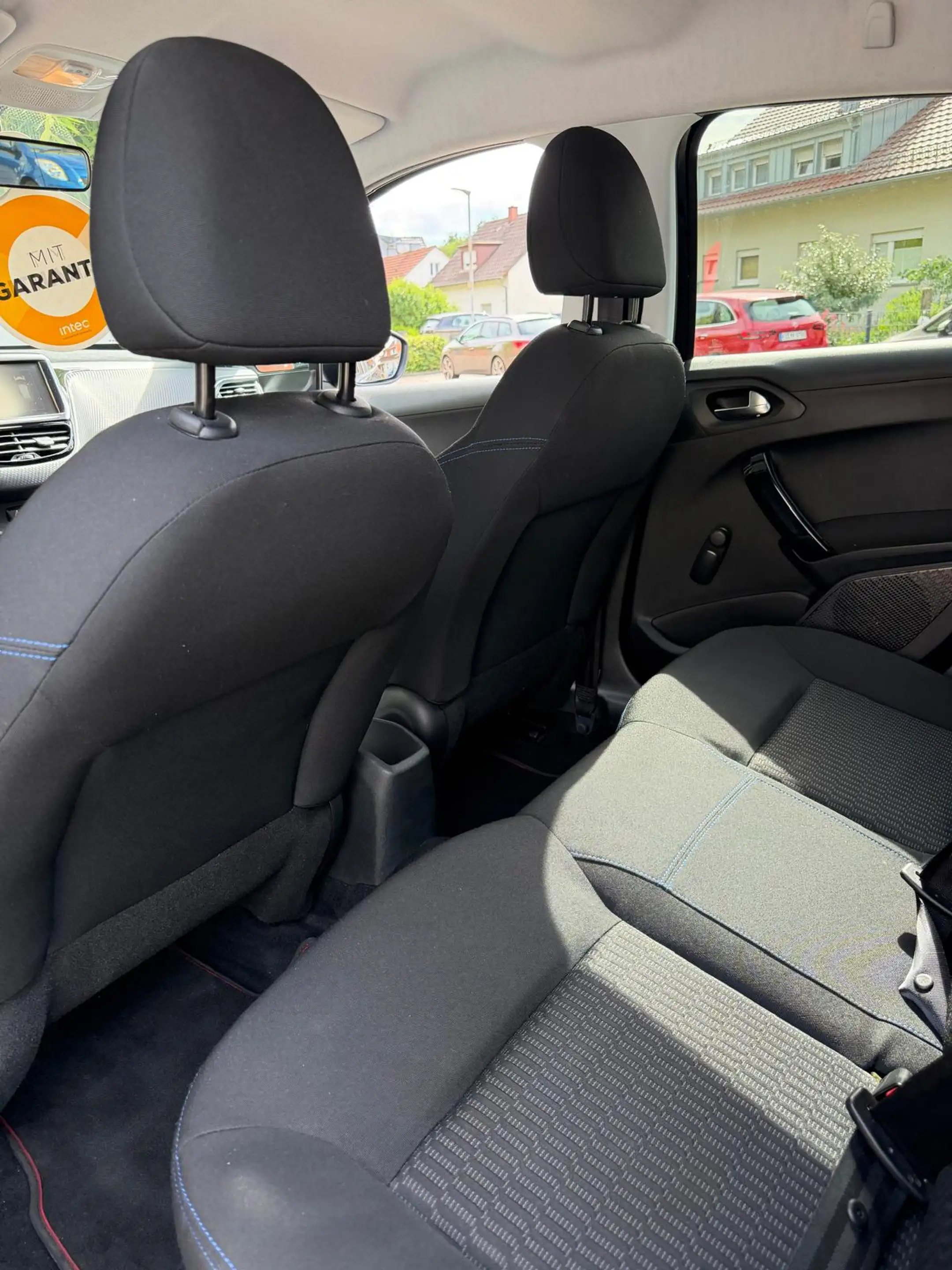 Peugeot 208 Style /1-Hand /TÜV & Inspektion neu /Garantie — photo 10