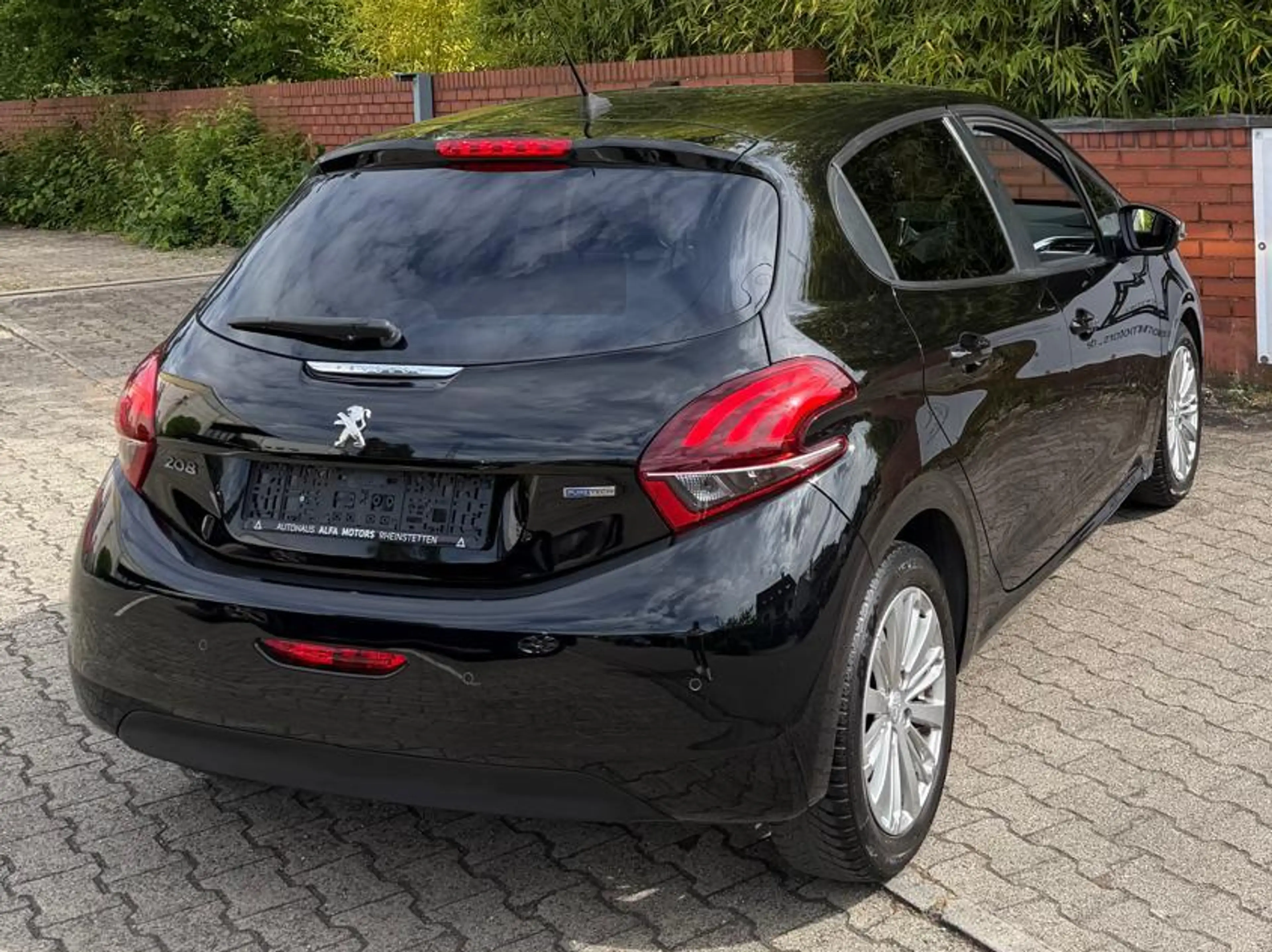 Peugeot 208 Style /1-Hand /TÜV & Inspektion neu /Garantie — photo 6