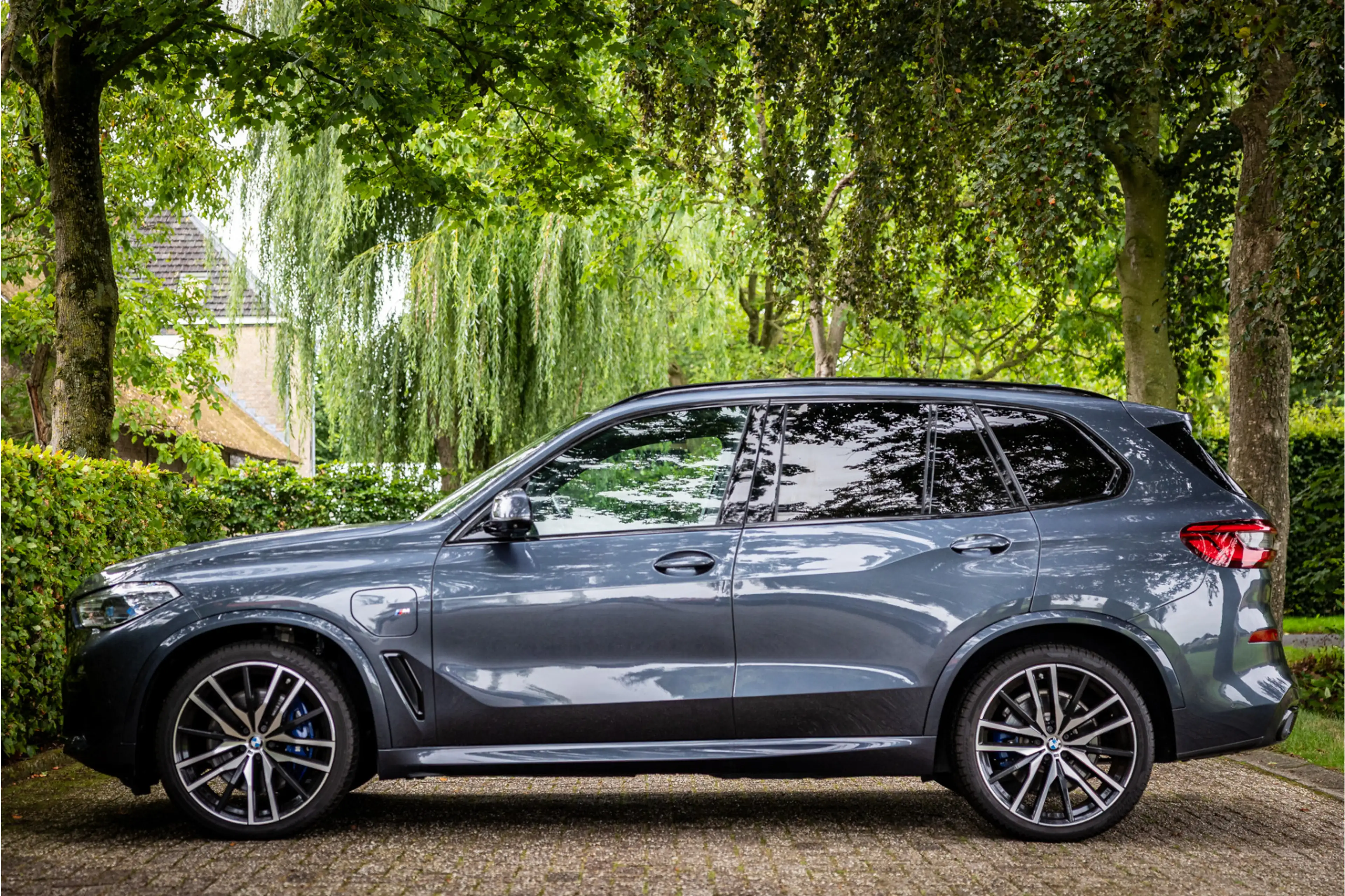 BMW X5 xDrive45e M Sport Sky Lounge Laser Soft Close 22" — photo 3