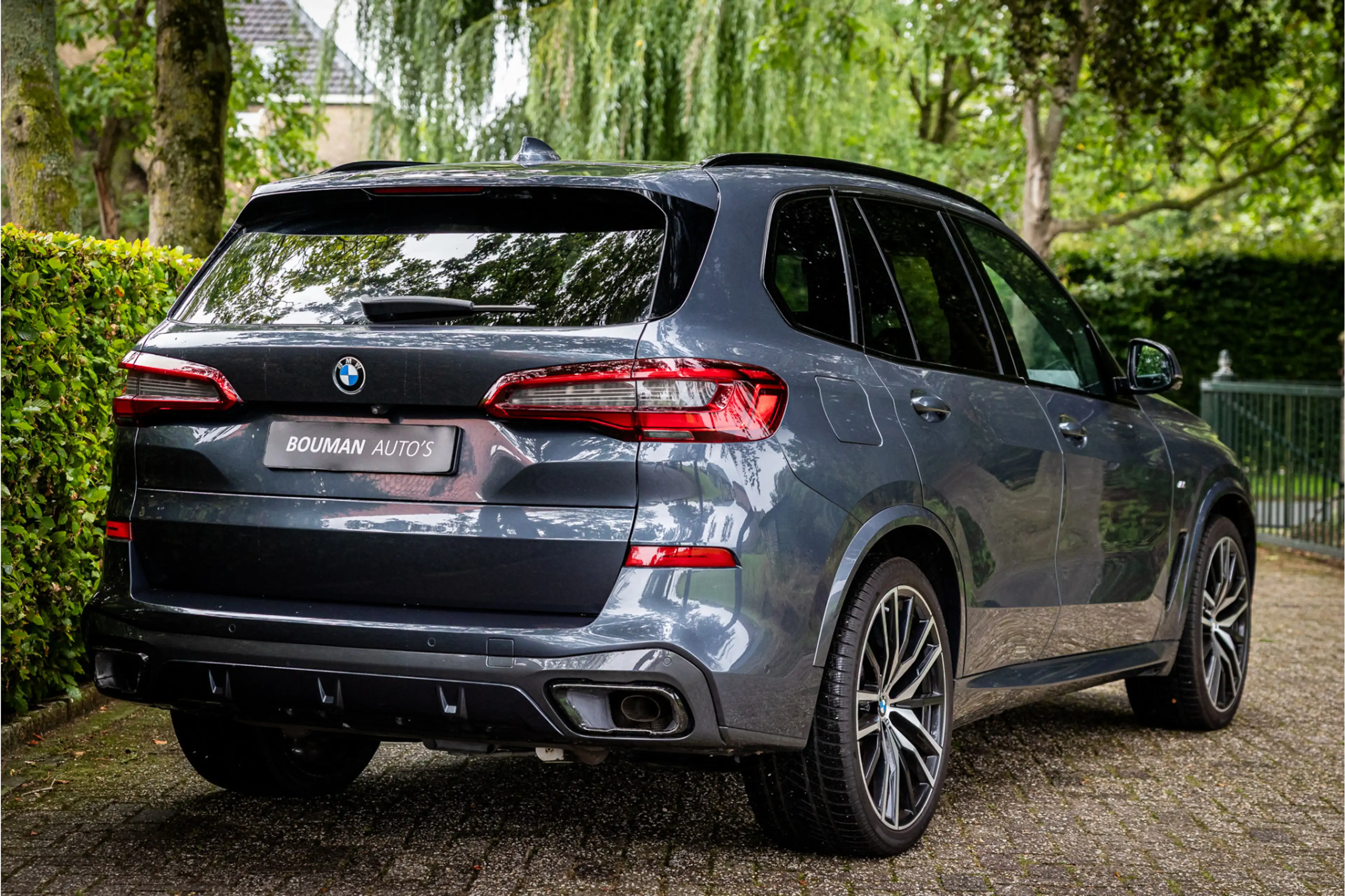 BMW X5 xDrive45e M Sport Sky Lounge Laser Soft Close 22" — photo 4