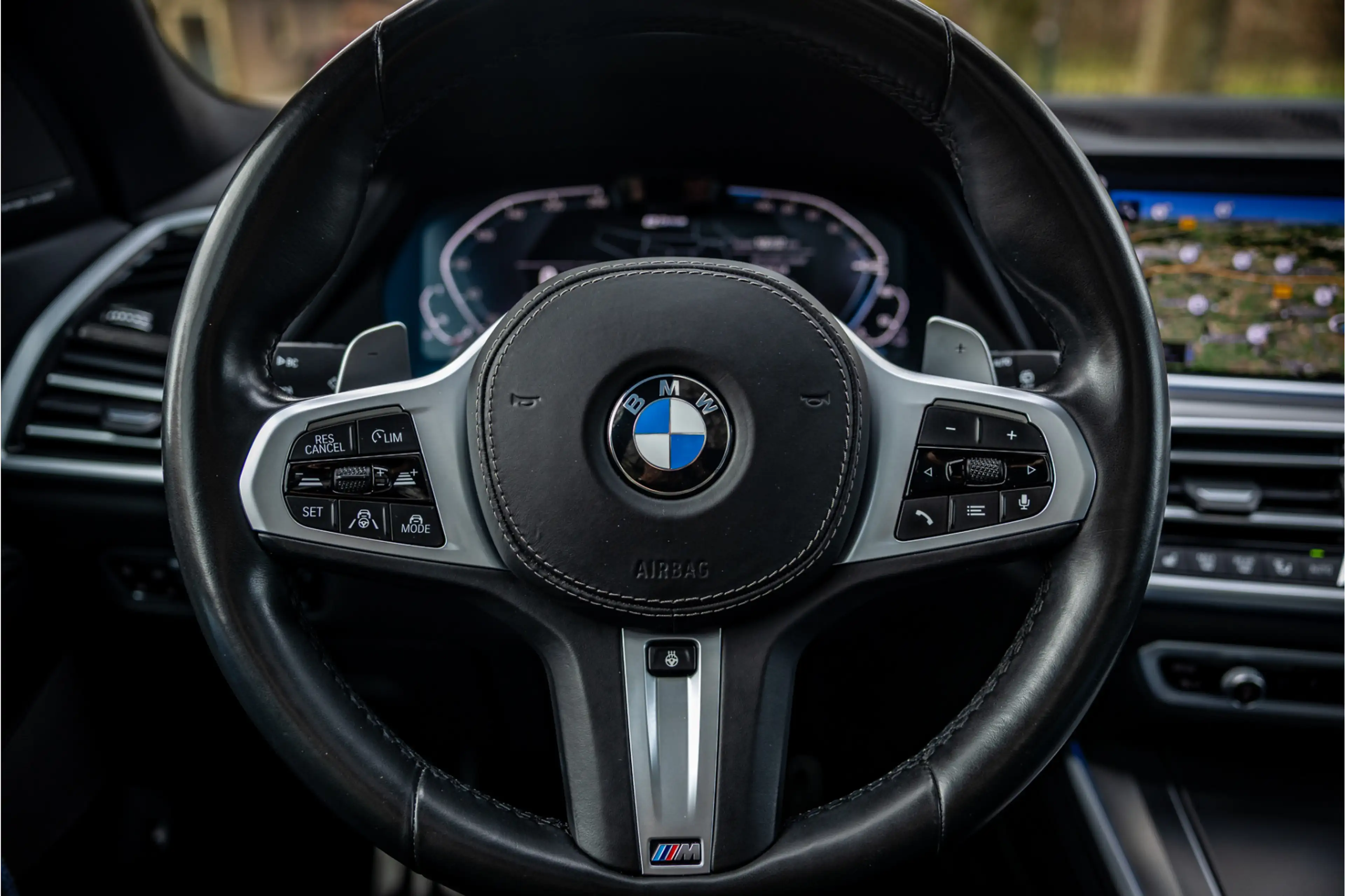 BMW X5 xDrive45e M Sport Sky Lounge Laser Soft Close 22" — photo 9
