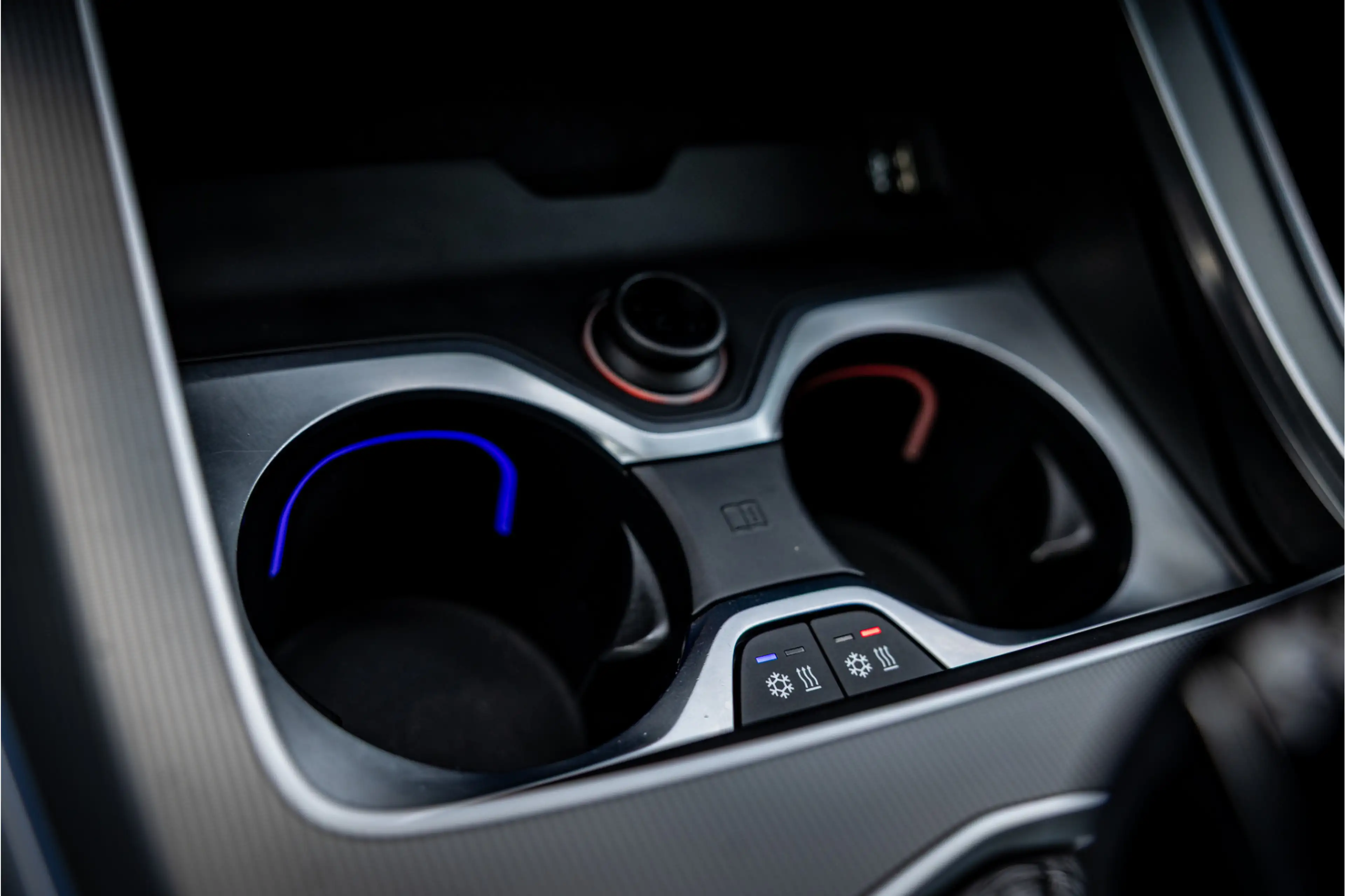 BMW X5 xDrive45e M Sport Sky Lounge Laser Soft Close 22" — photo 12