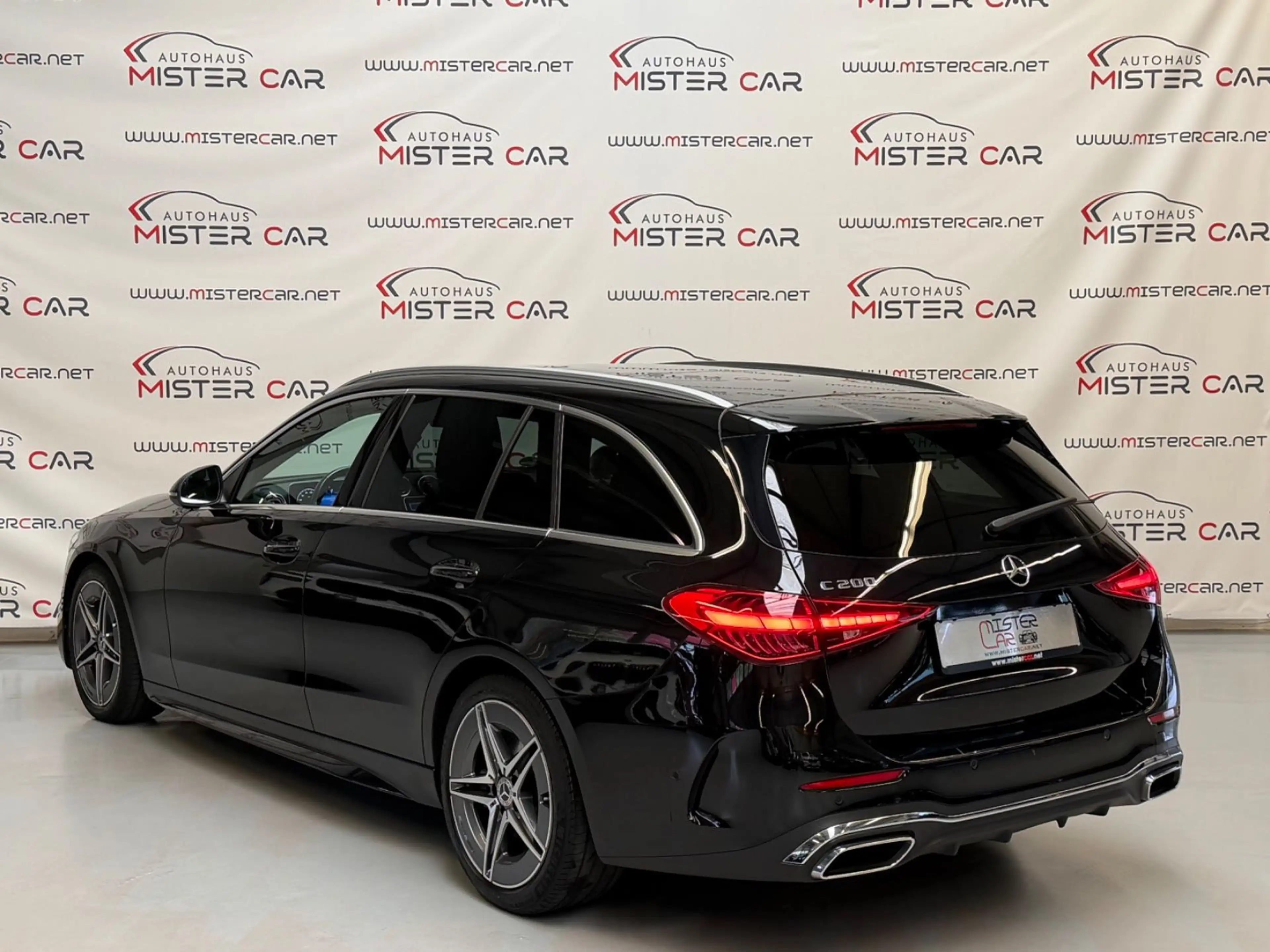 Mercedes-Benz C 200 T AMG LINE WIDE/LED/MBUX/AHK/NAVI/SPUR/TOT — photo 3