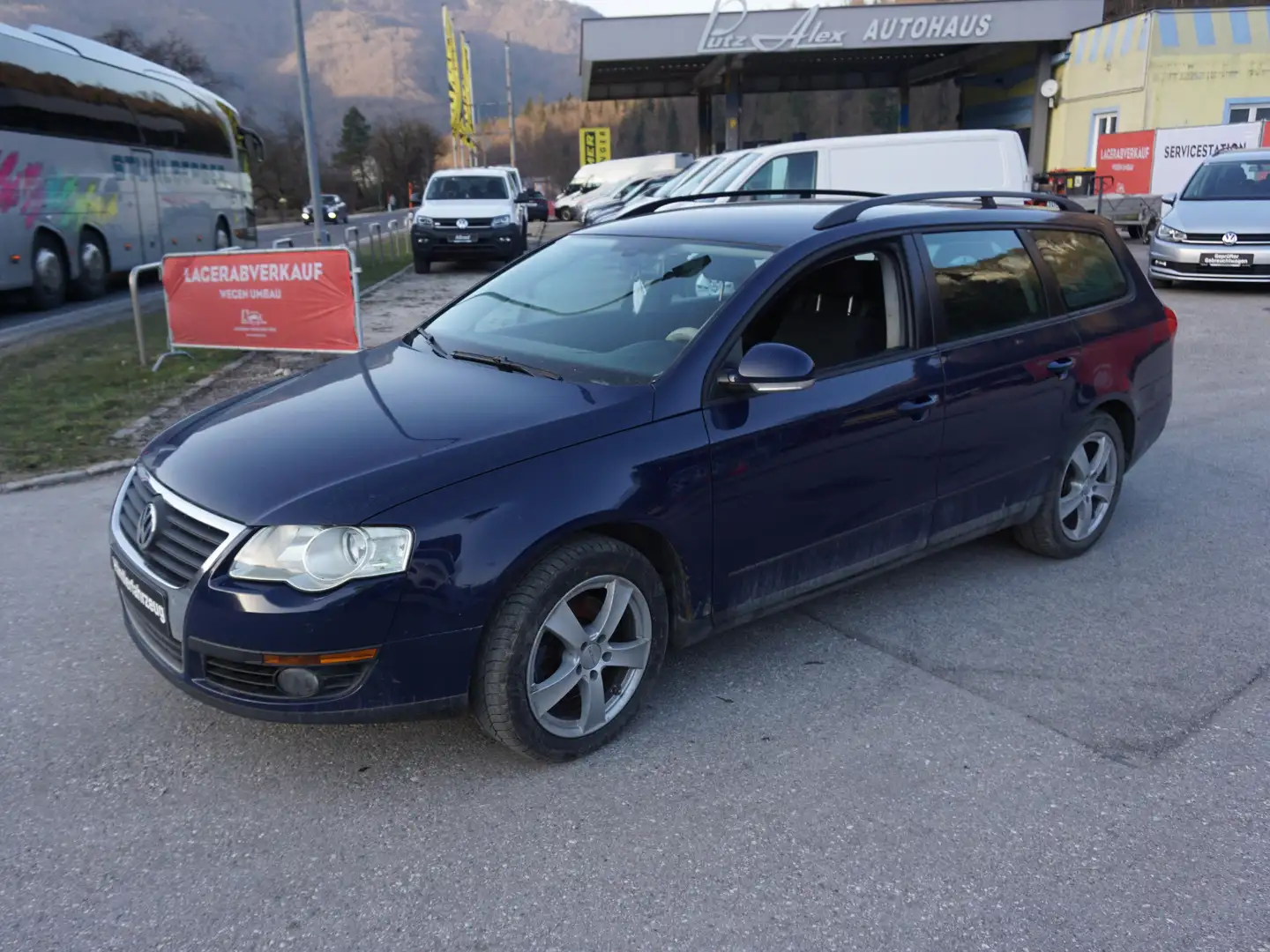 Volkswagen Passat Variant Variant Trendline 2,0 TDI DPF Blau - 2