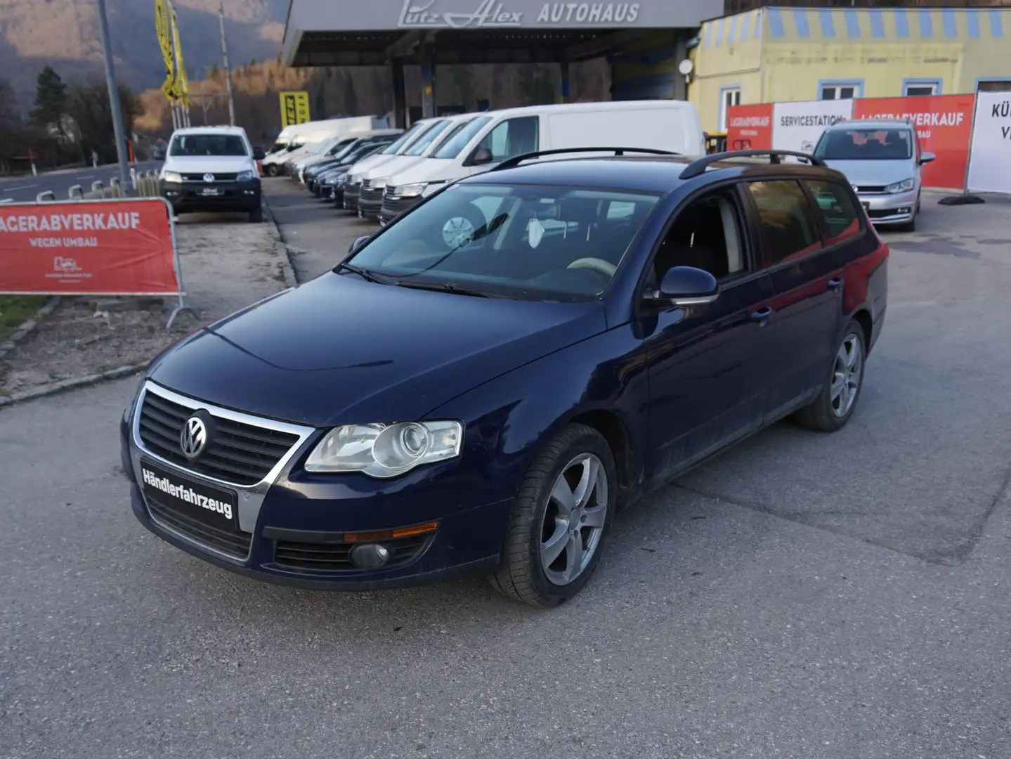 Volkswagen Passat Variant Variant Trendline 2,0 TDI DPF Blau - 1