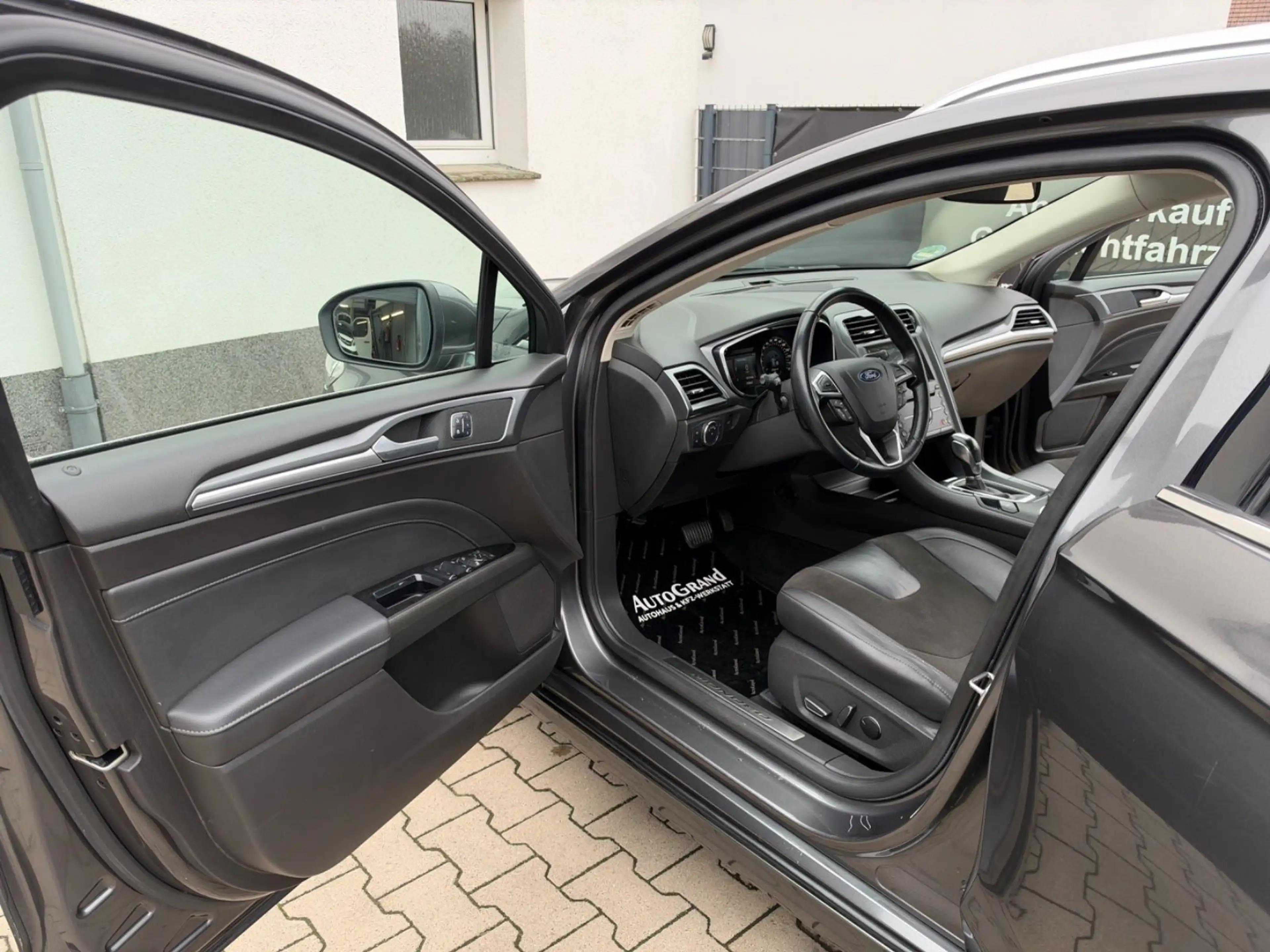 Ford Mondeo Turnier Titanium*Klima*Leder*LED*Assist* — photo 10