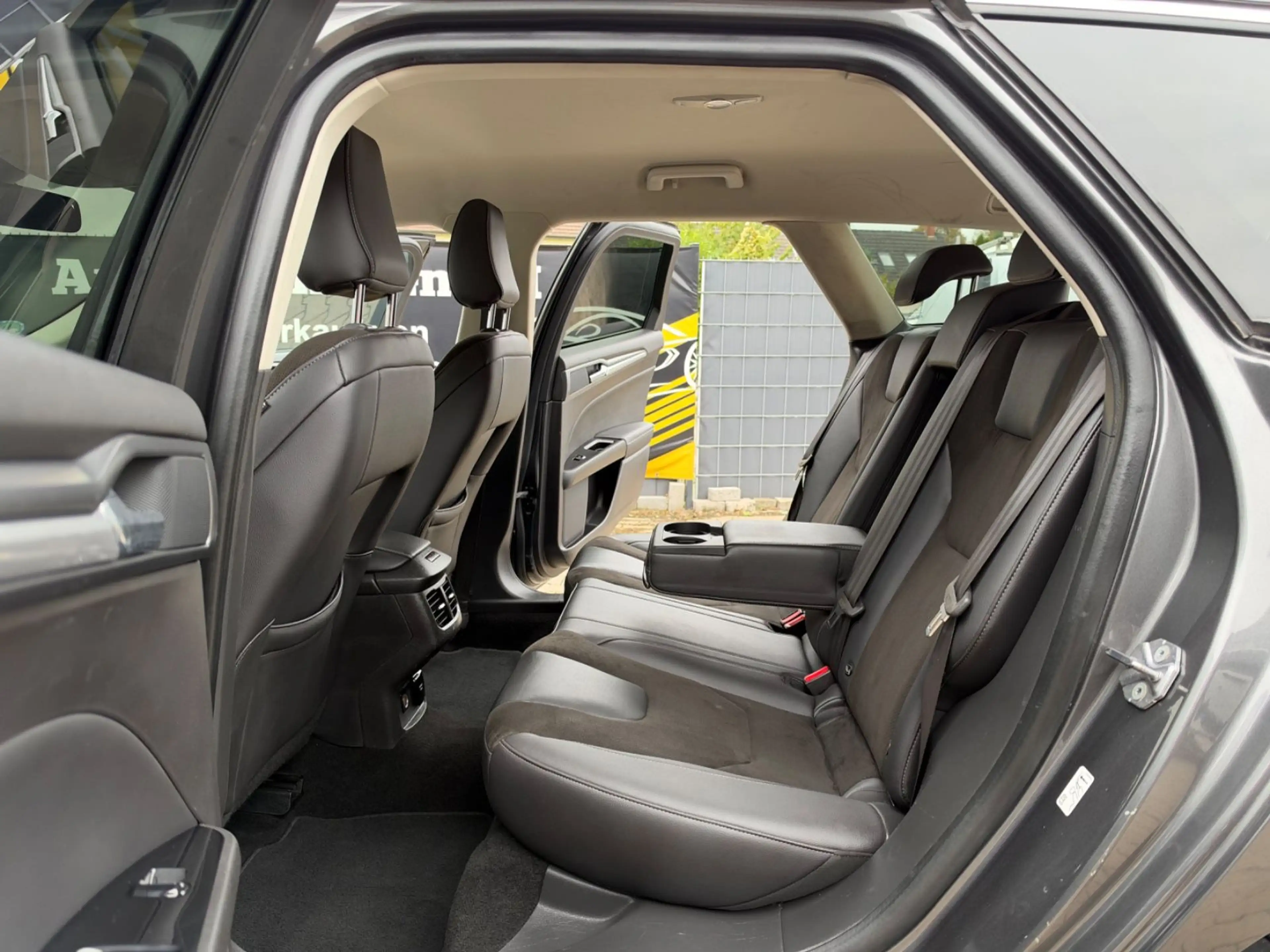 Ford Mondeo Turnier Titanium*Klima*Leder*LED*Assist* — photo 14