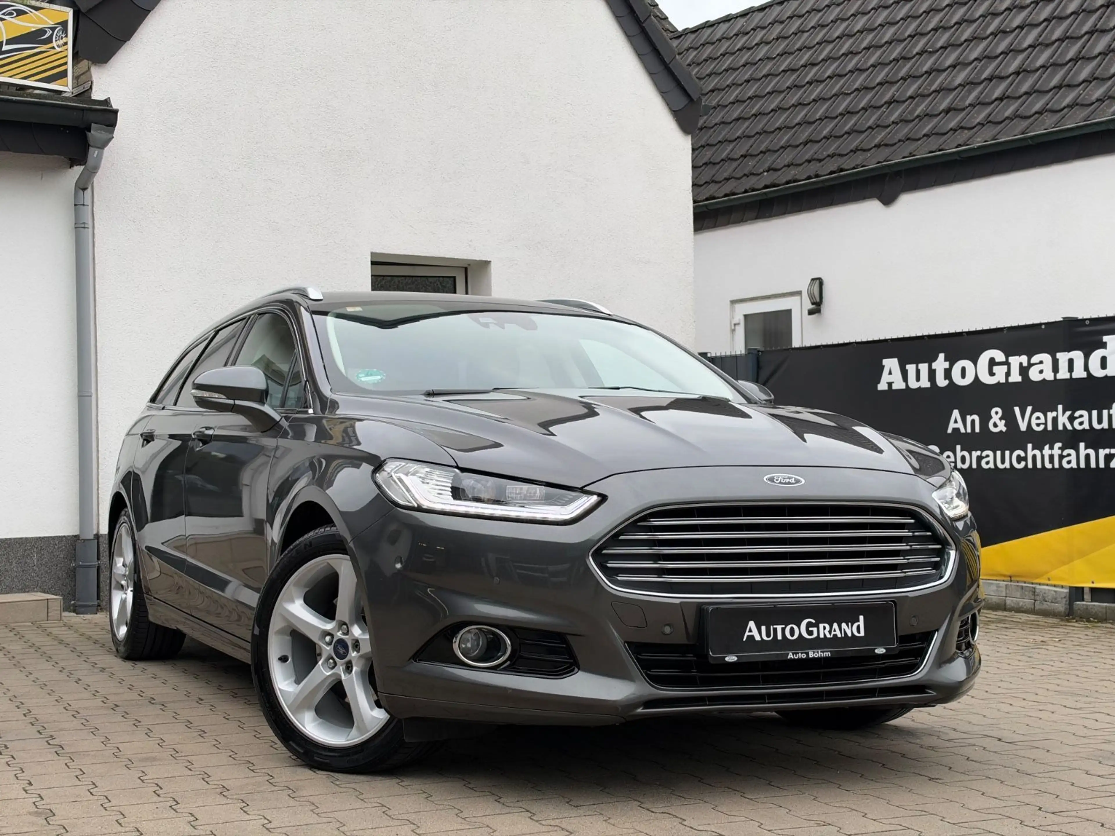 Ford Mondeo Turnier Titanium*Klima*Leder*LED*Assist*