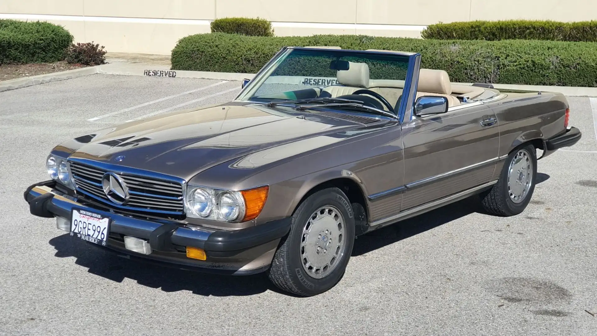 Mercedes-Benz SL 560 Originallack Historie Hardtop Złoty - 1