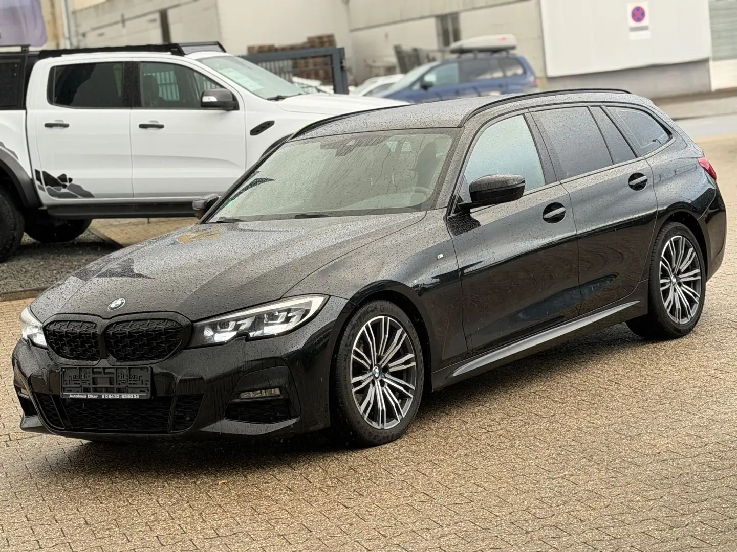 BMW 318 d M Sport Automatik,Euro6,Navi,Leder Schwarz - 1