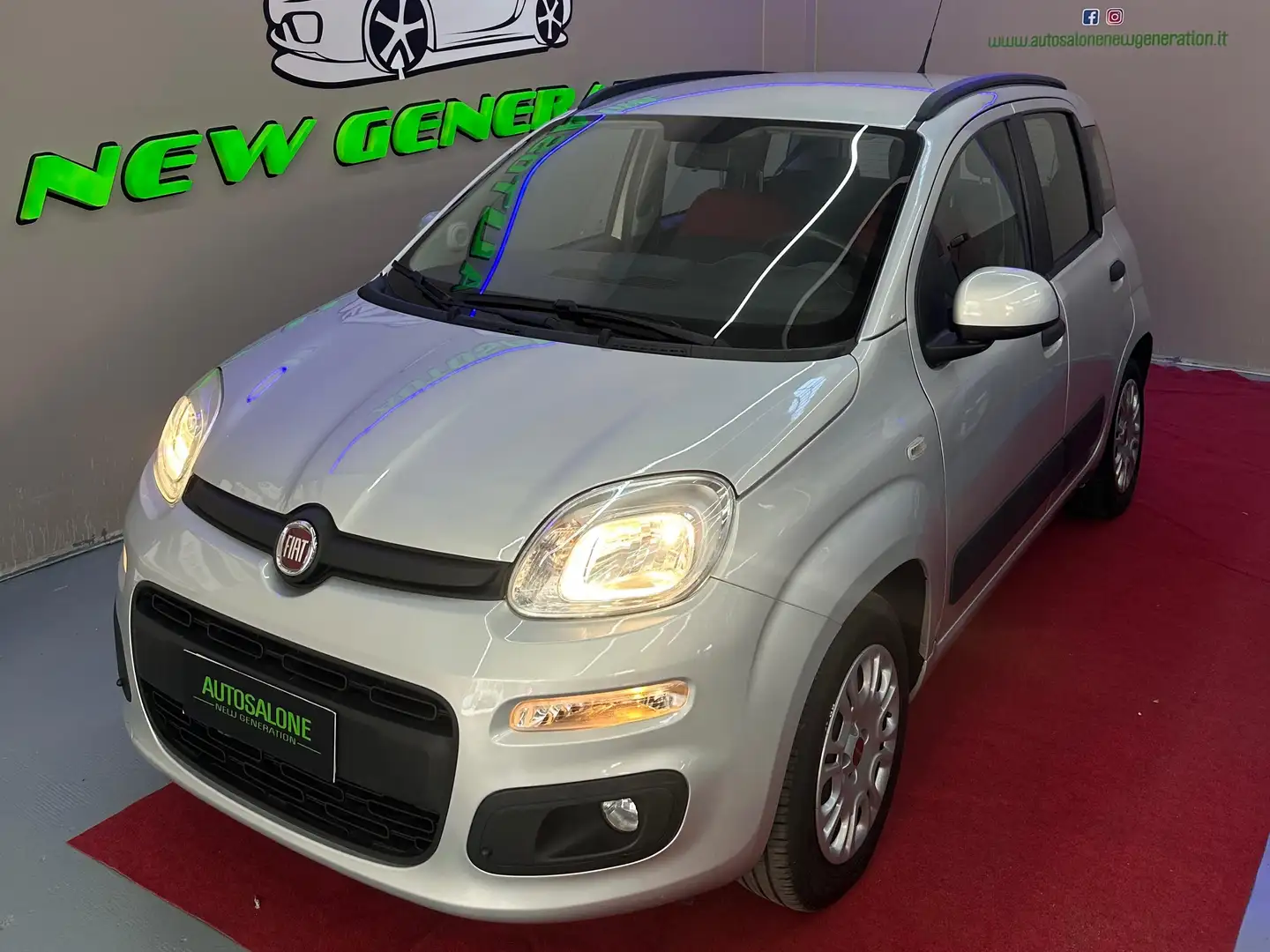 Fiat Panda Panda III 2012 1.2 easypower Lounge Gpl 69cv E6 Argento - 1