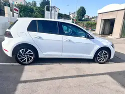 Volkswagen Golf 1.0 TSI 110 BlueMotion Technology Confortline