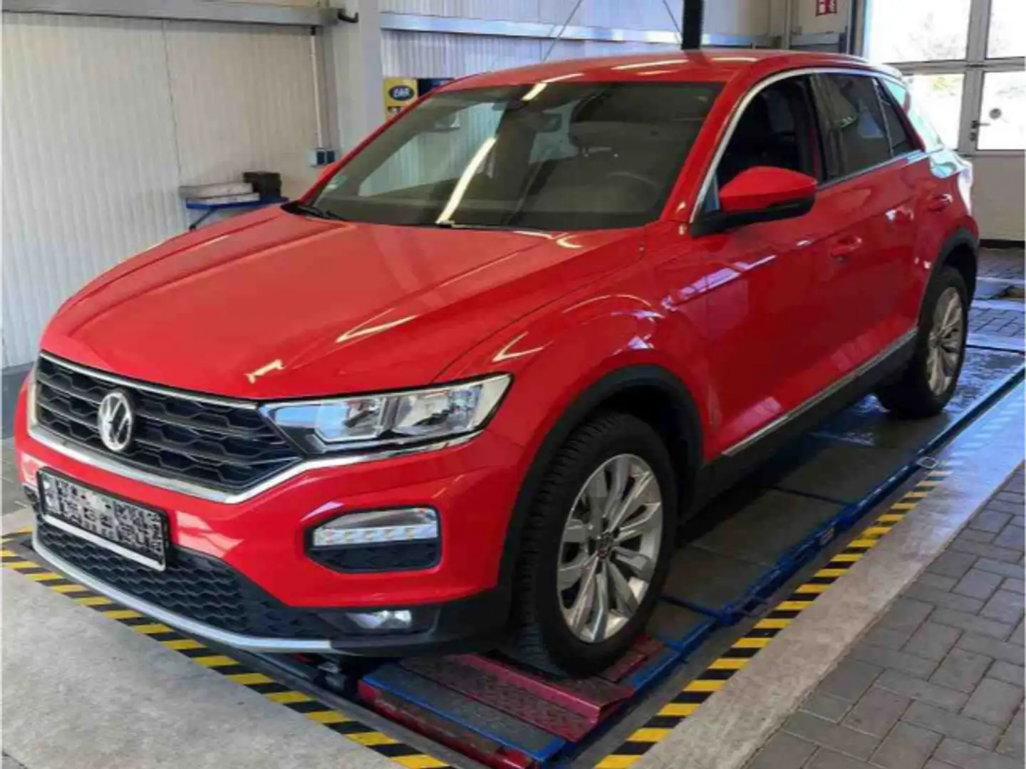 Volkswagen T-Roc 1.5 TSI Rouge - 1