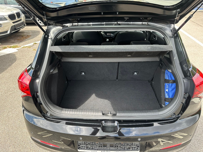 Hyundai i20 Intro Edition*1 HAND* — photo 9