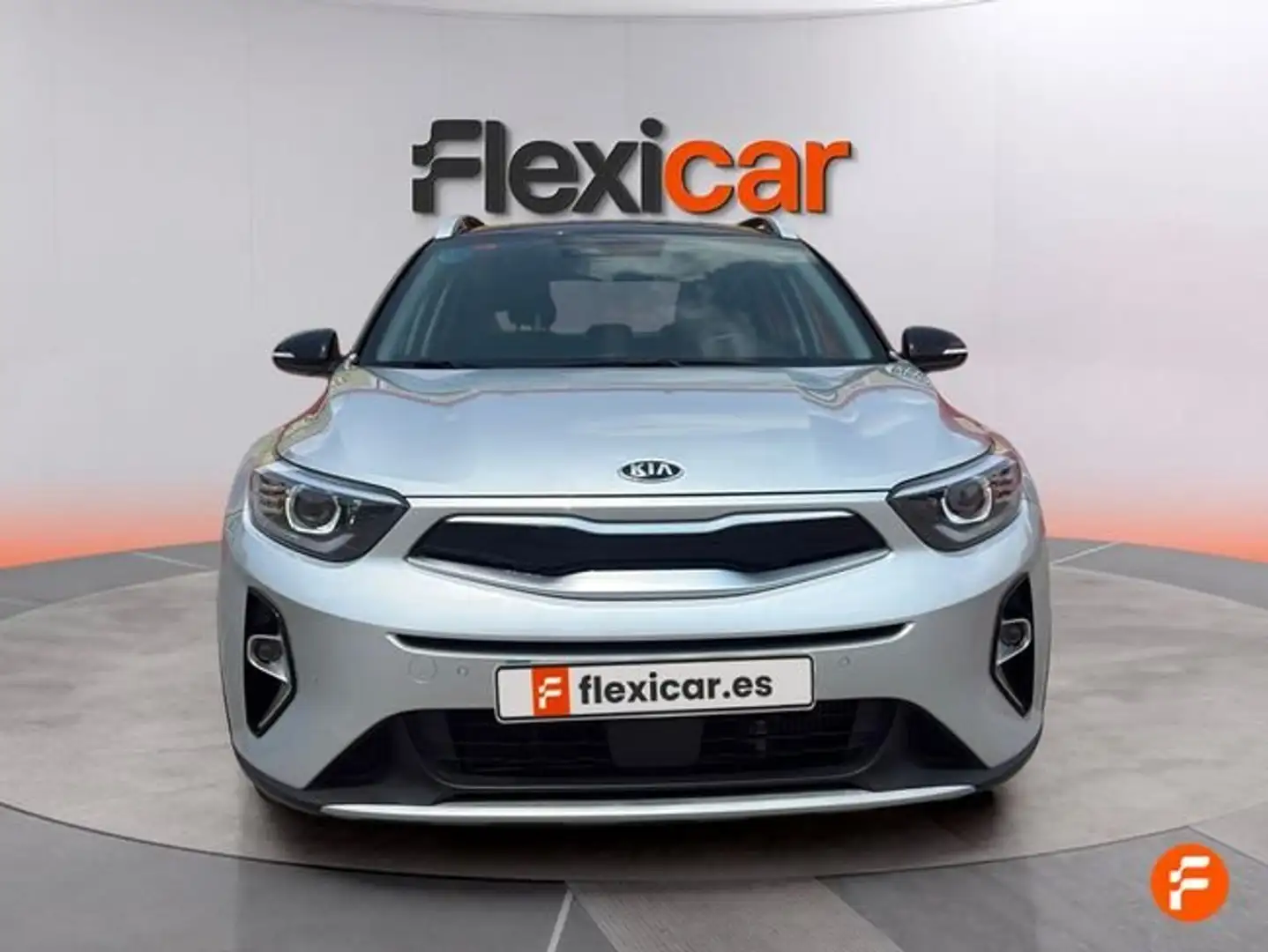 Kia Stonic 1.0 T-GDi 88kW (120CV) MHEV Drive DCT Gris - 2