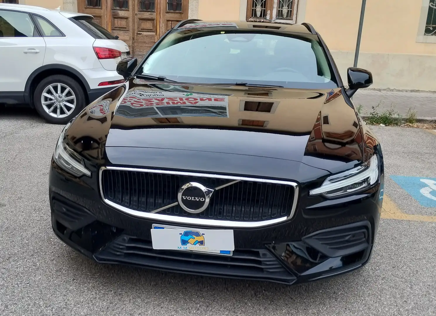 Volvo V60 V60 II 2023 2.0 Hybrid Core auto Nero - 2