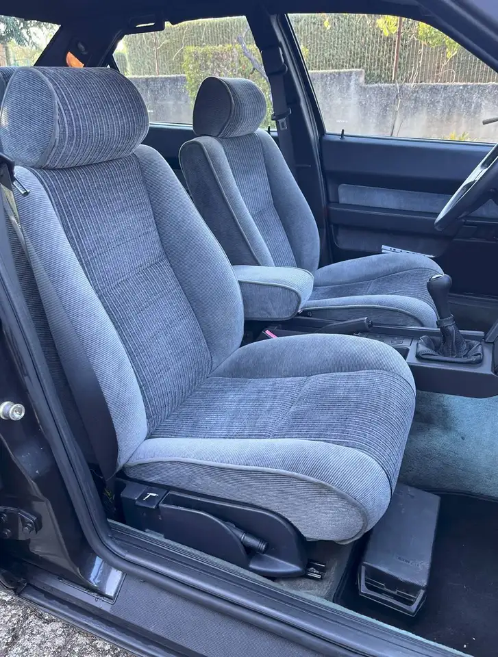 Alfa Romeo 164 2.0t V6, foto 4