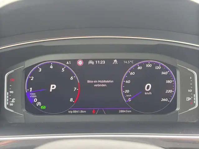 Volkswagen Tiguan view 10