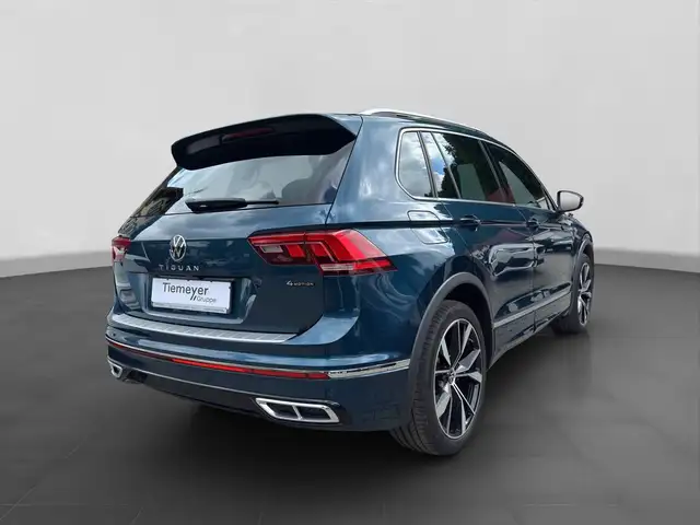 Volkswagen Tiguan view 3