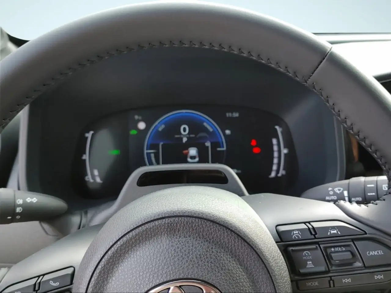 Toyota Aygo X Hybrid Lounge LED Keyless PDC SHZ Spurhalteass. JB 8
