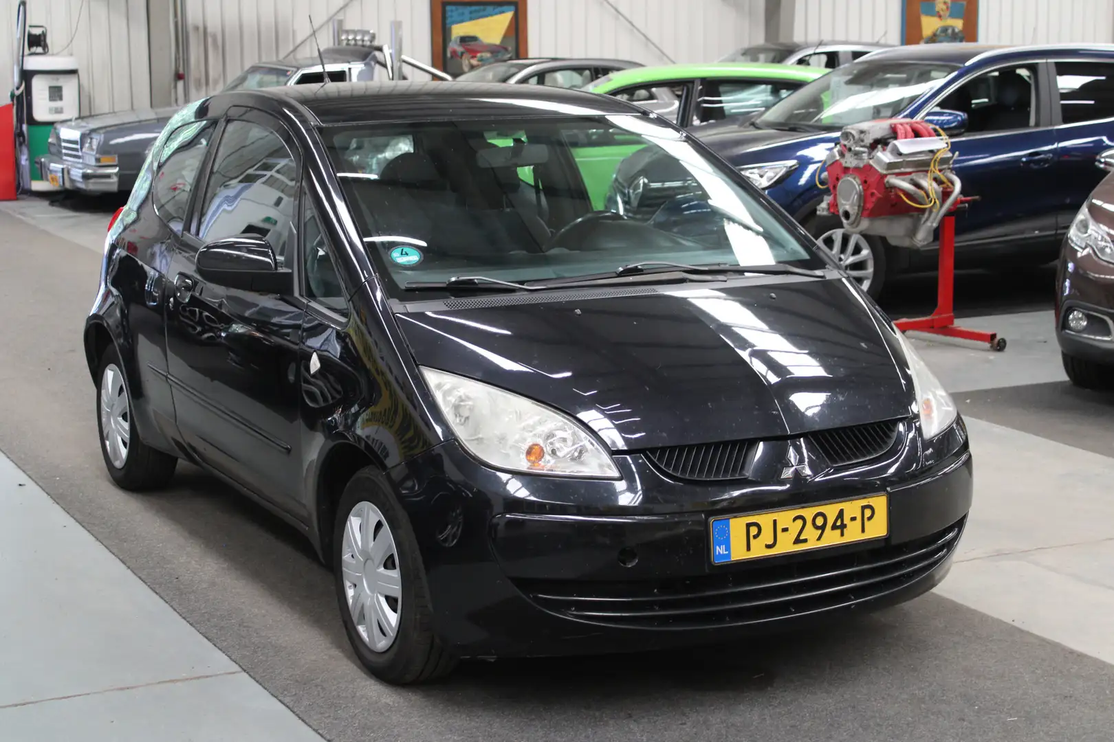 Mitsubishi Colt 1.3 Incharge Airco, Stuurbekrachtiging, Navigatie Schwarz - 2