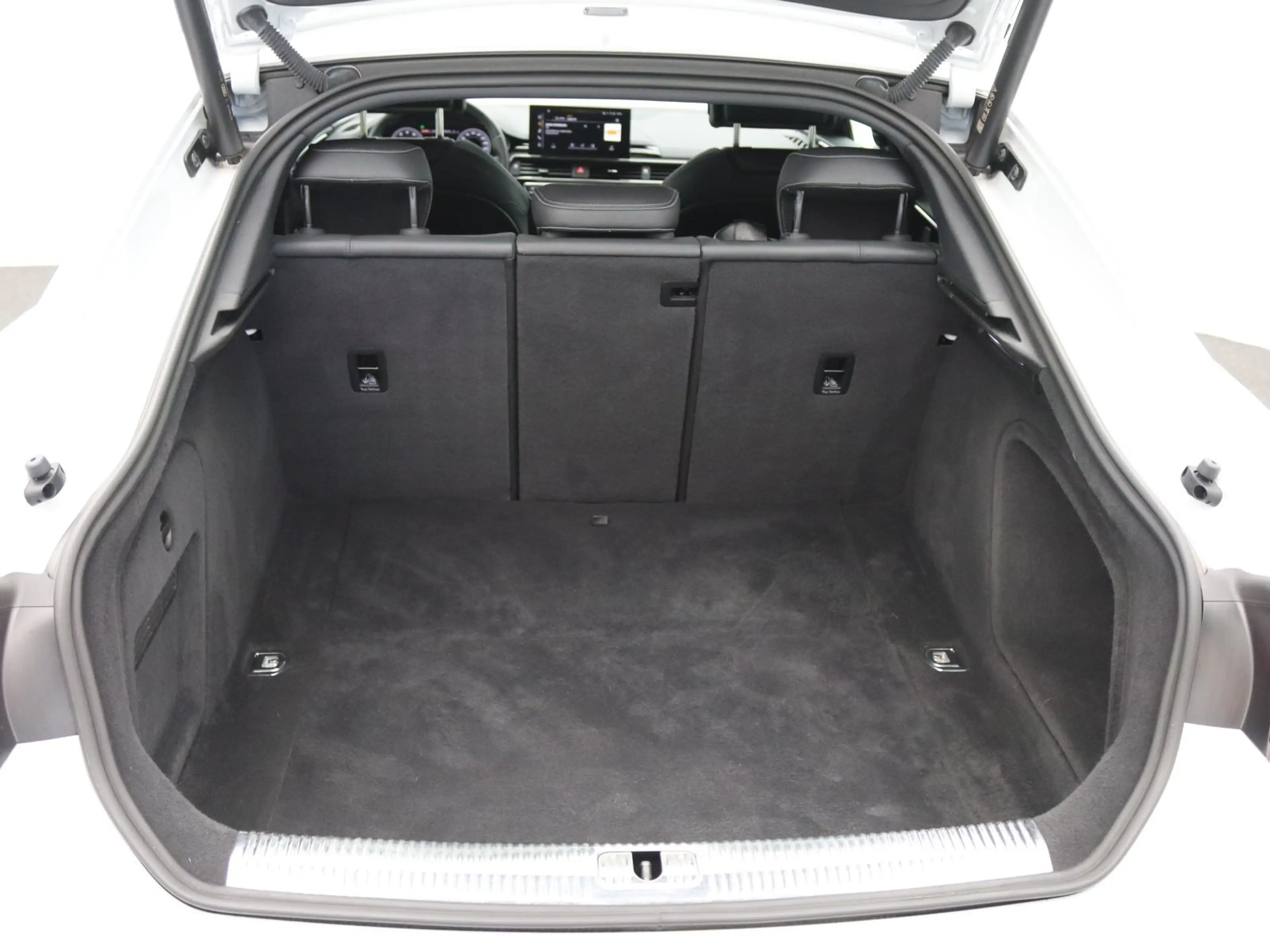 Audi A5 S-Line 45TFSI quattro / Pano, Laser — photo 8
