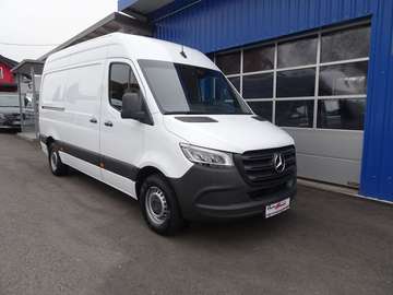 317 CDI RWD 9G-Tronic L2H2 / AHK 3500 KG