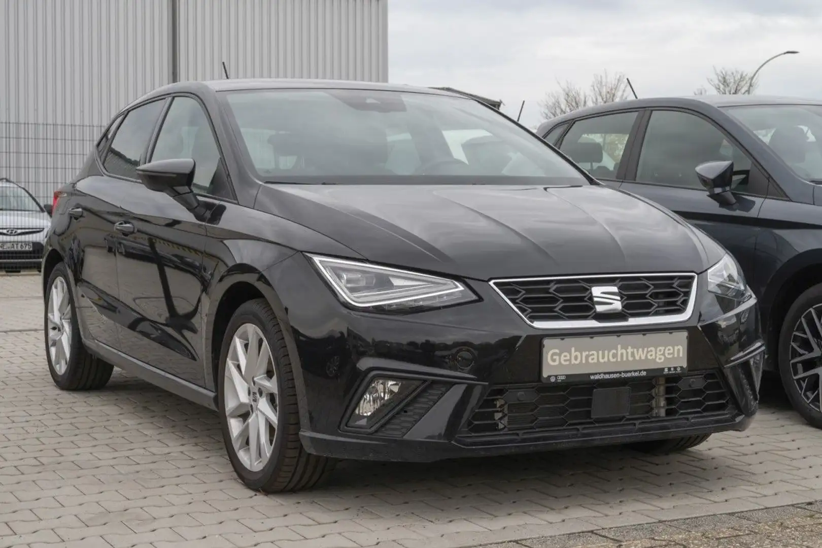 SEAT Ibiza FR 1.0 TSI FR OPF+LED+Navi+Kessy+XL+Dinami Schwarz - 2