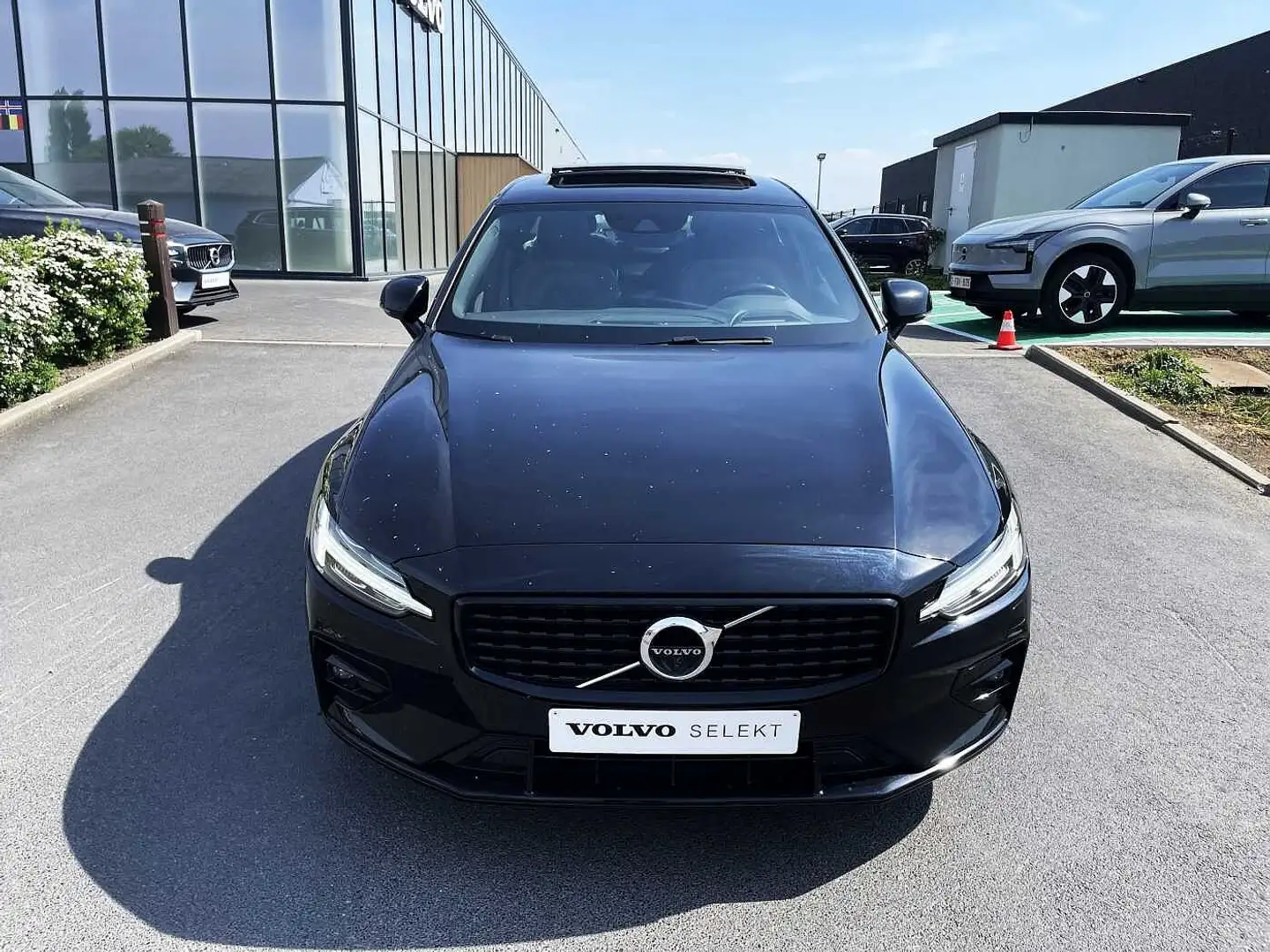 Volvo S60 R-Design, B3 Noir - 2