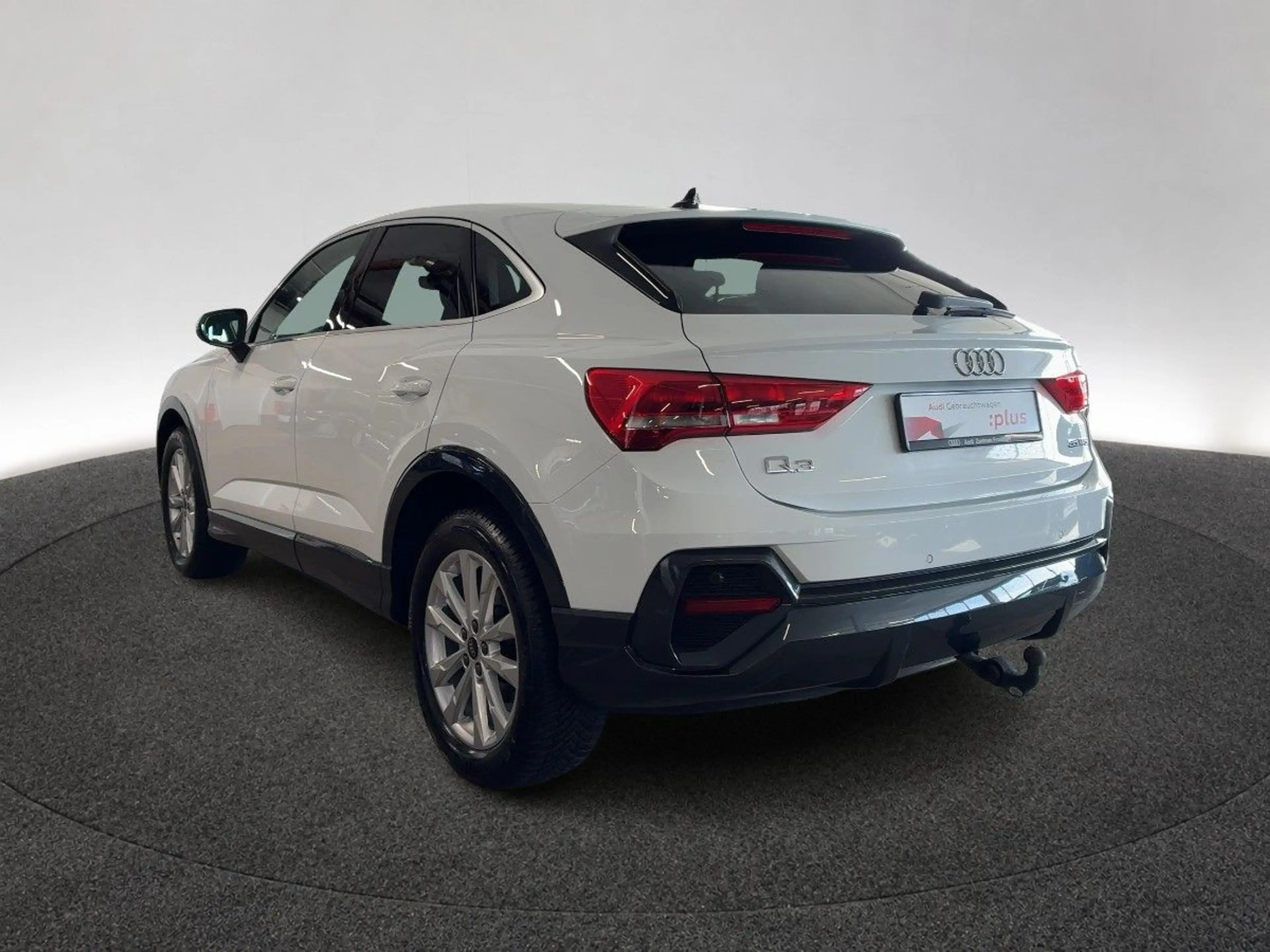Audi Q3 35 TFSI S tronic AHK VirtualCockpit — photo 2