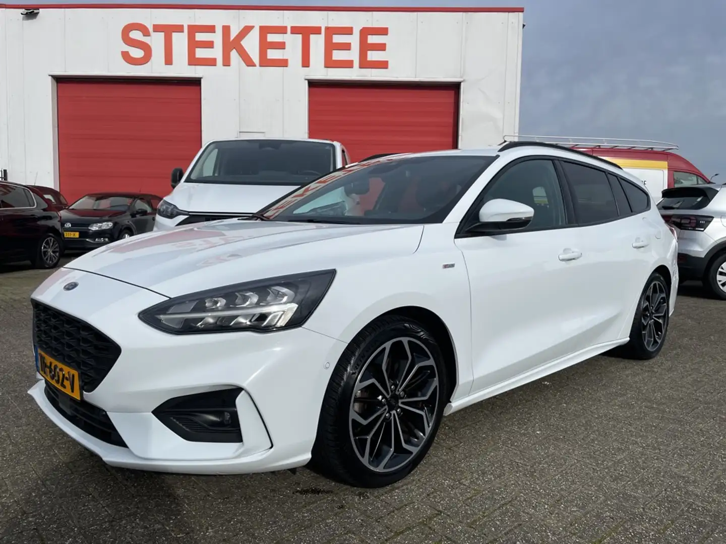 Ford Focus Wagon 1.0 EcoBoost ST-Line Business -nieuw model- Wit - 1