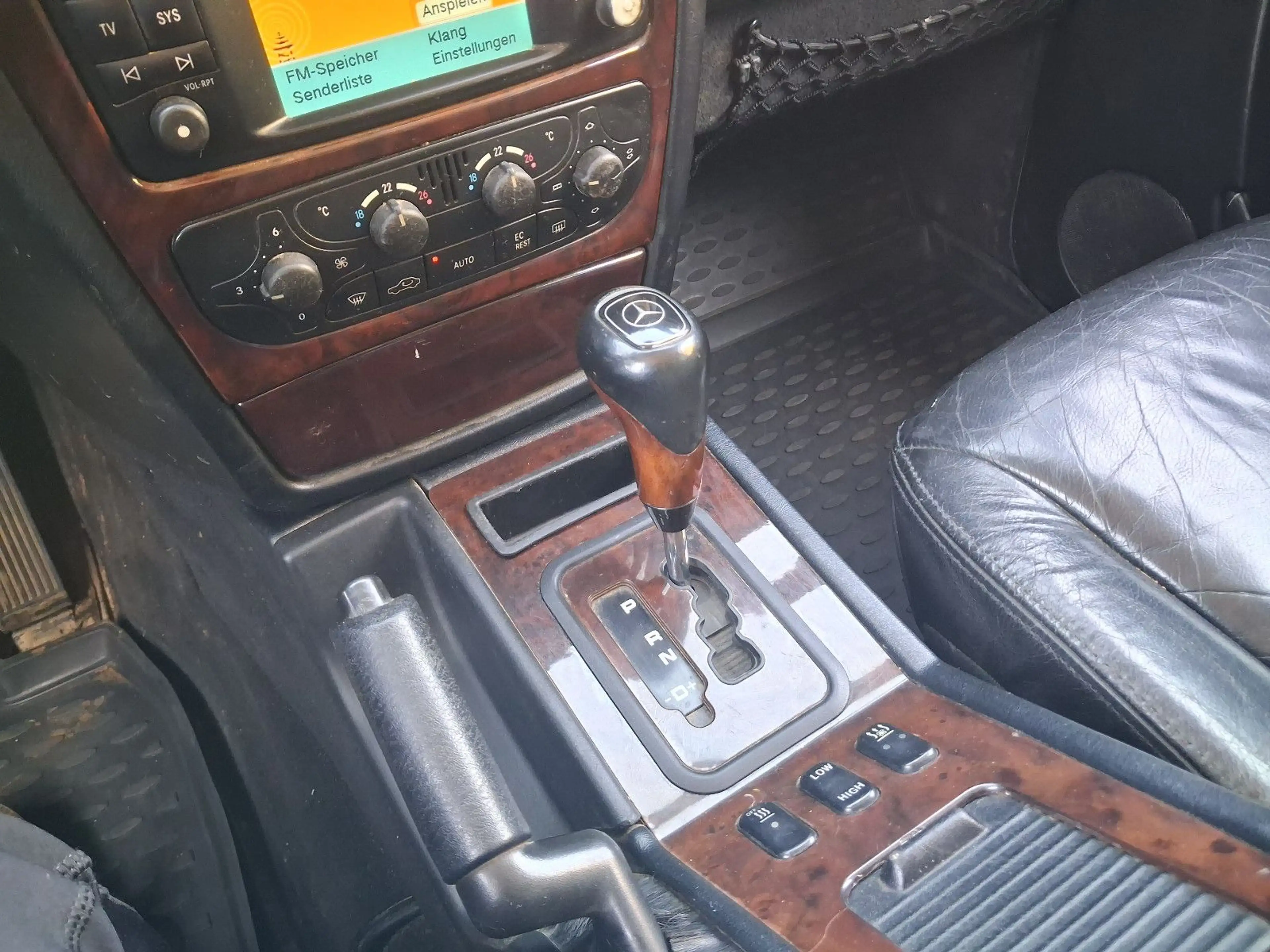 Mercedes-Benz G 270 CDI Station Wagon — photo 11