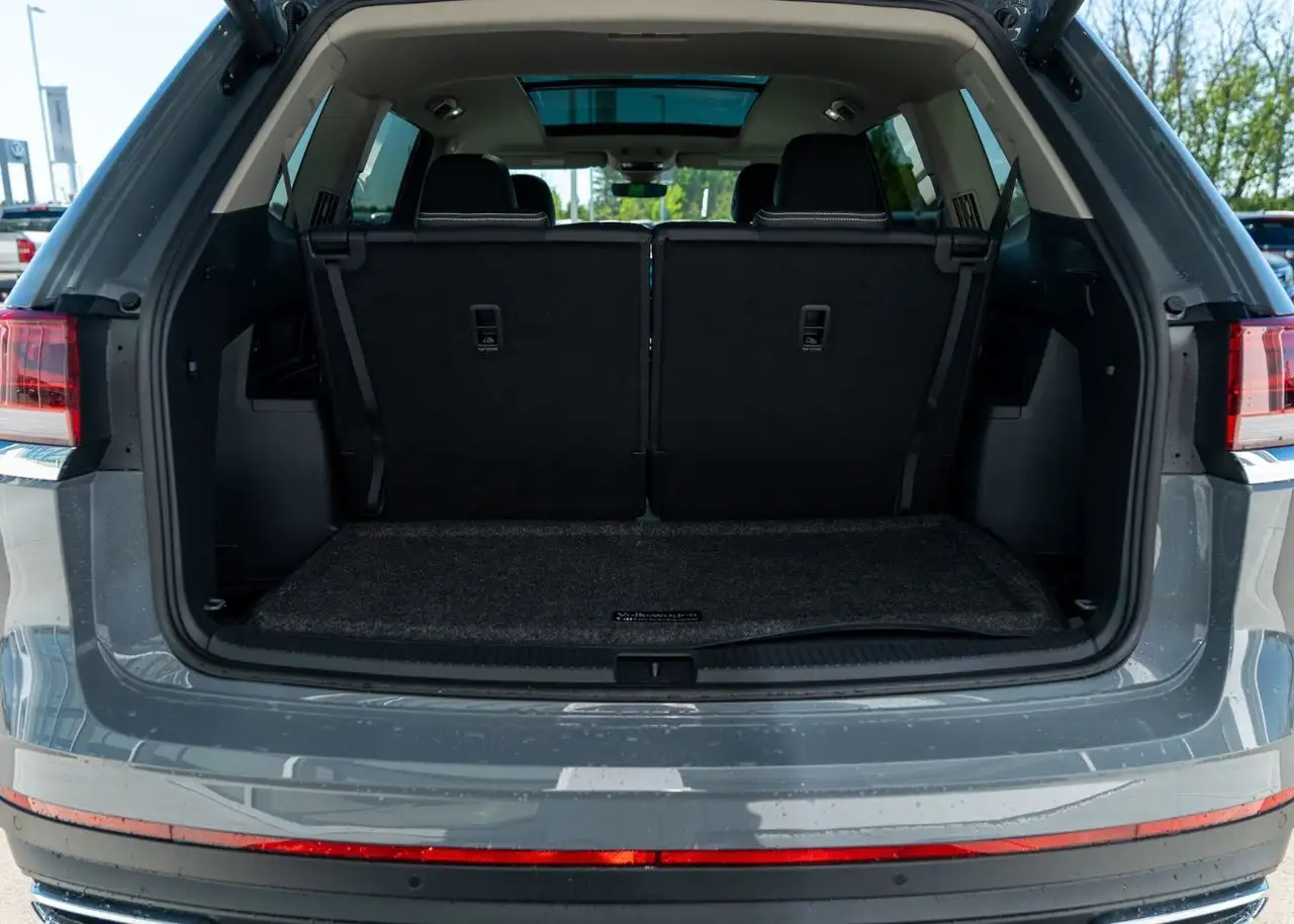 Volkswagen Atlas снимка Volkswagen Atlas