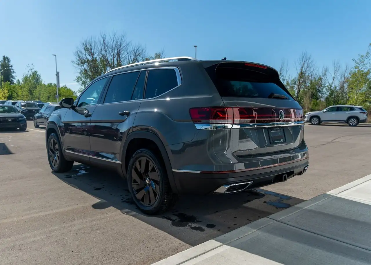 Volkswagen Atlas снимка Volkswagen Atlas