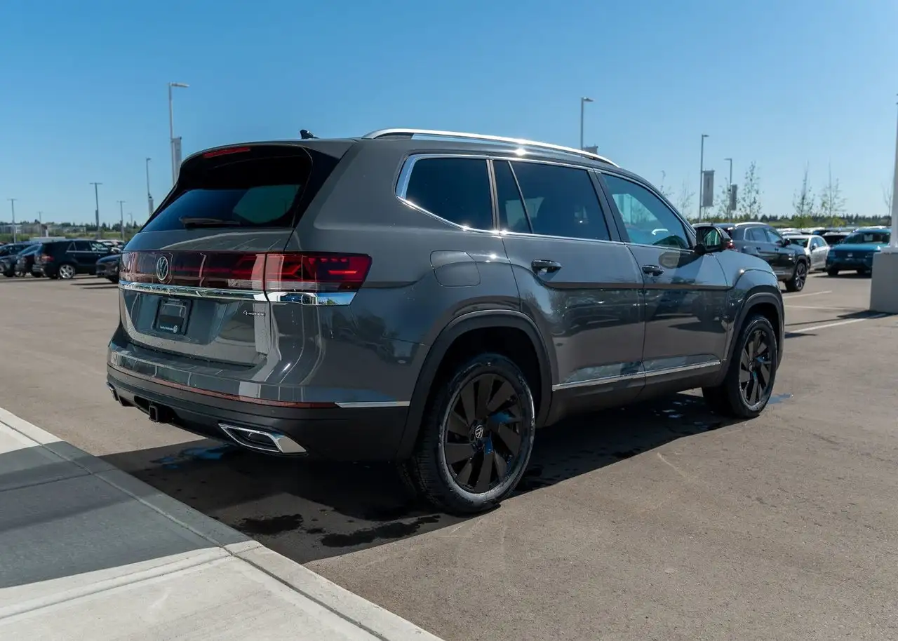 Volkswagen Atlas снимка Volkswagen Atlas