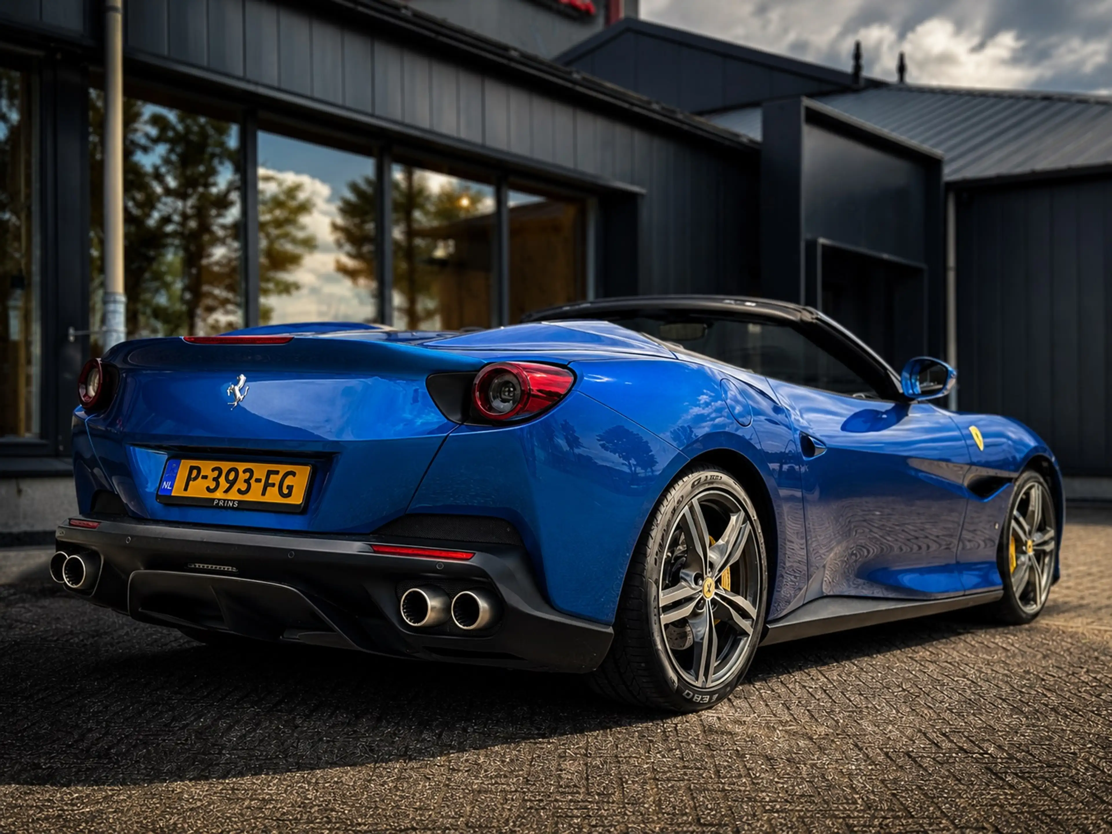 Ferrari Portofino 3.9 V8 HELE Atelier car Carbon CLANCK — photo 8