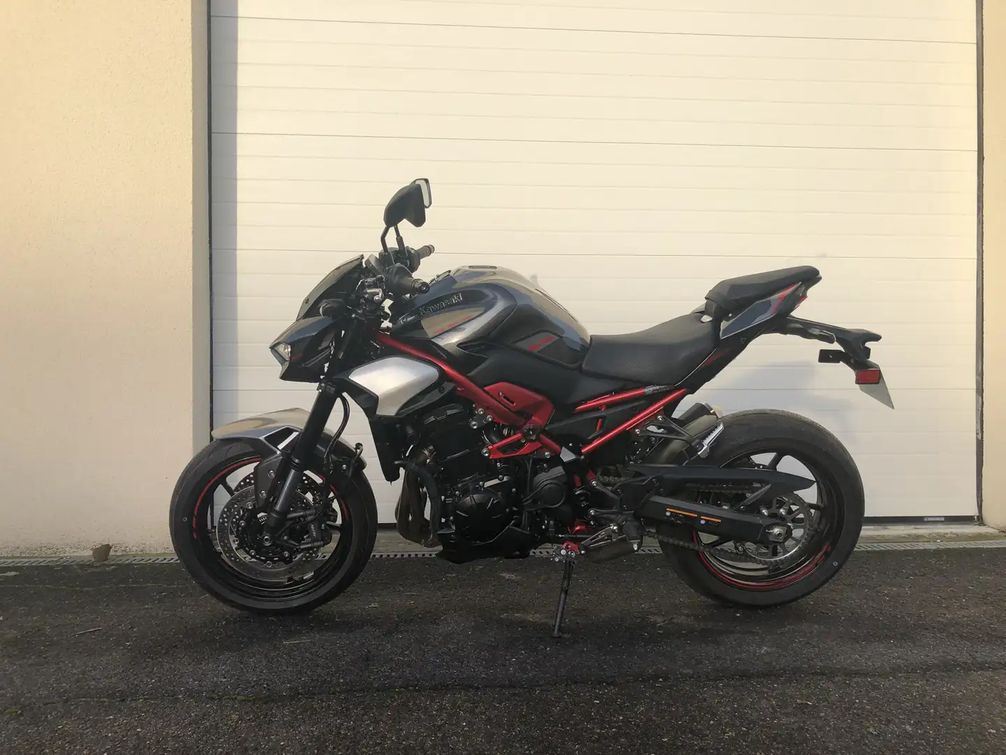 Kawasaki Z 900 Gris - 2