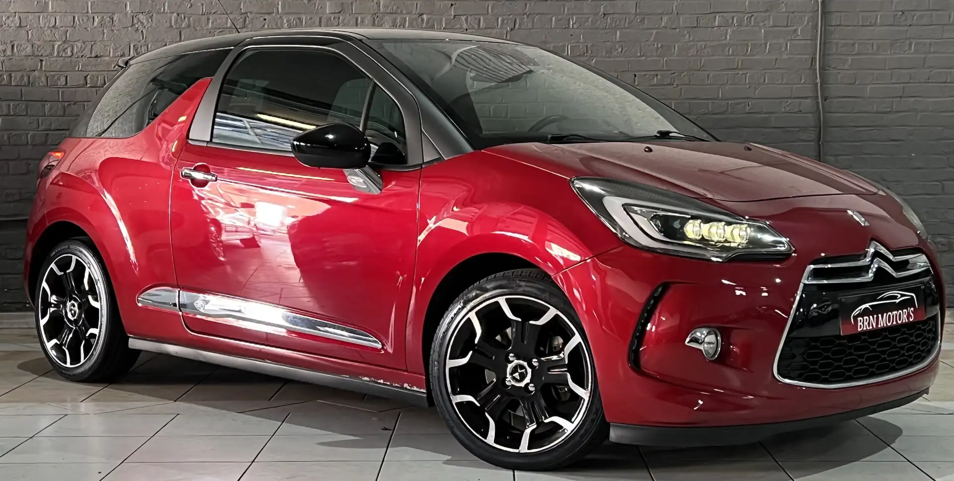 Citroen DS3 DS3 1.6 THP//1ere Pro//Carnet//Navi//Led//Cam/Cuir Rouge - 1