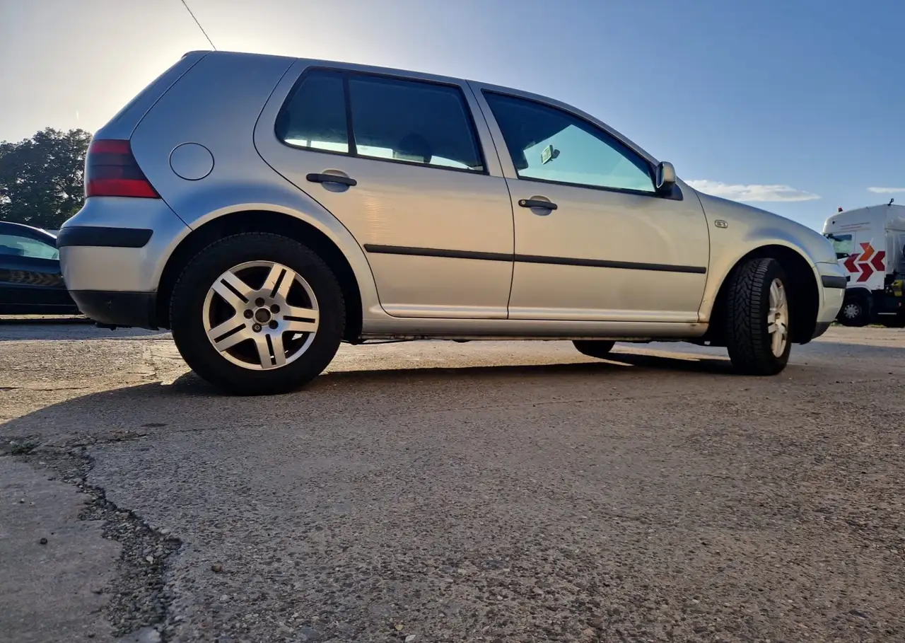 Volkswagen Golf 1.6 Edition, foto 1