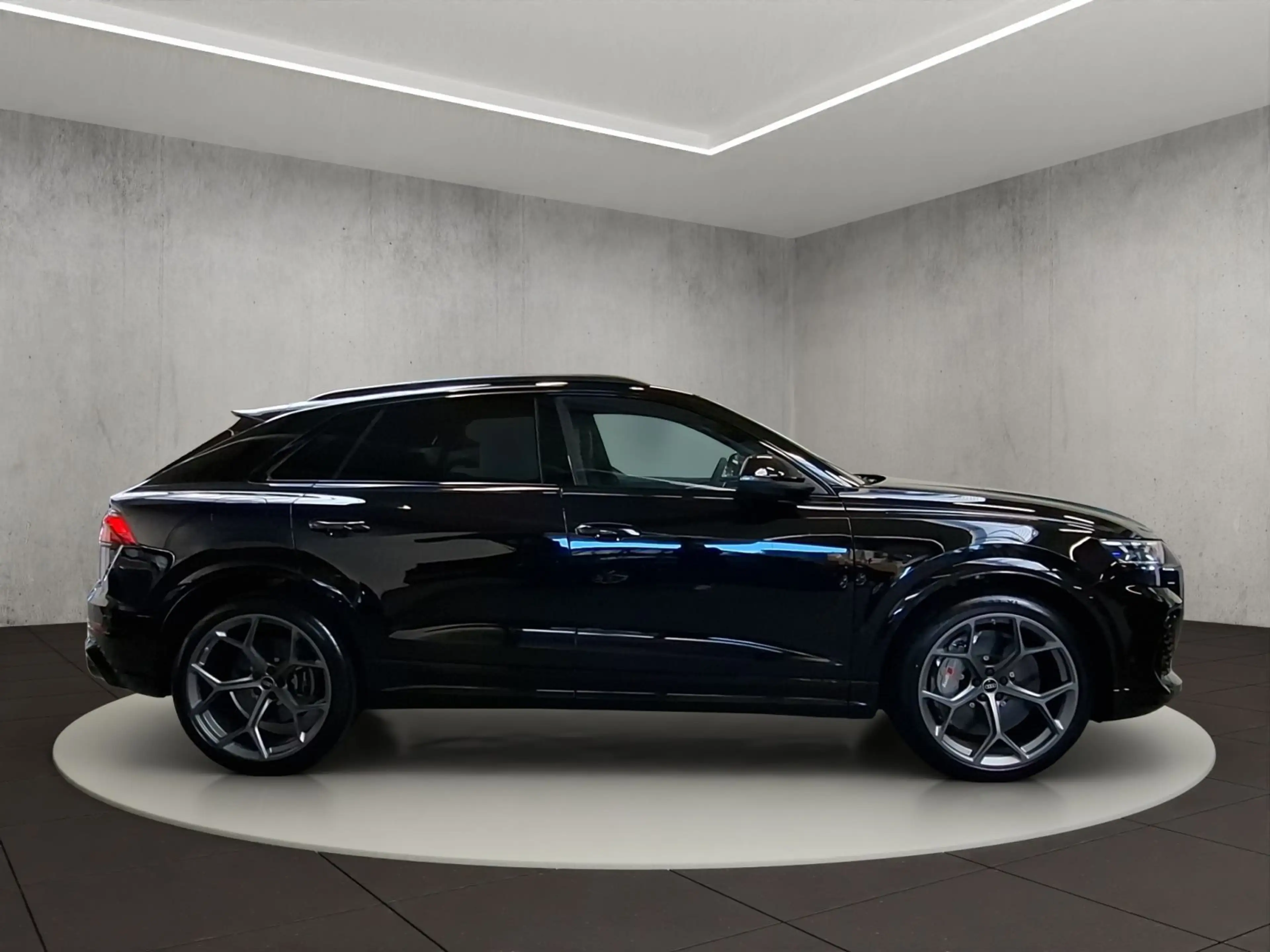 Audi RS Q8 SUV performance 471 kW tiptro nic — photo 6
