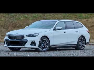 eDrive40 Touring M Sport