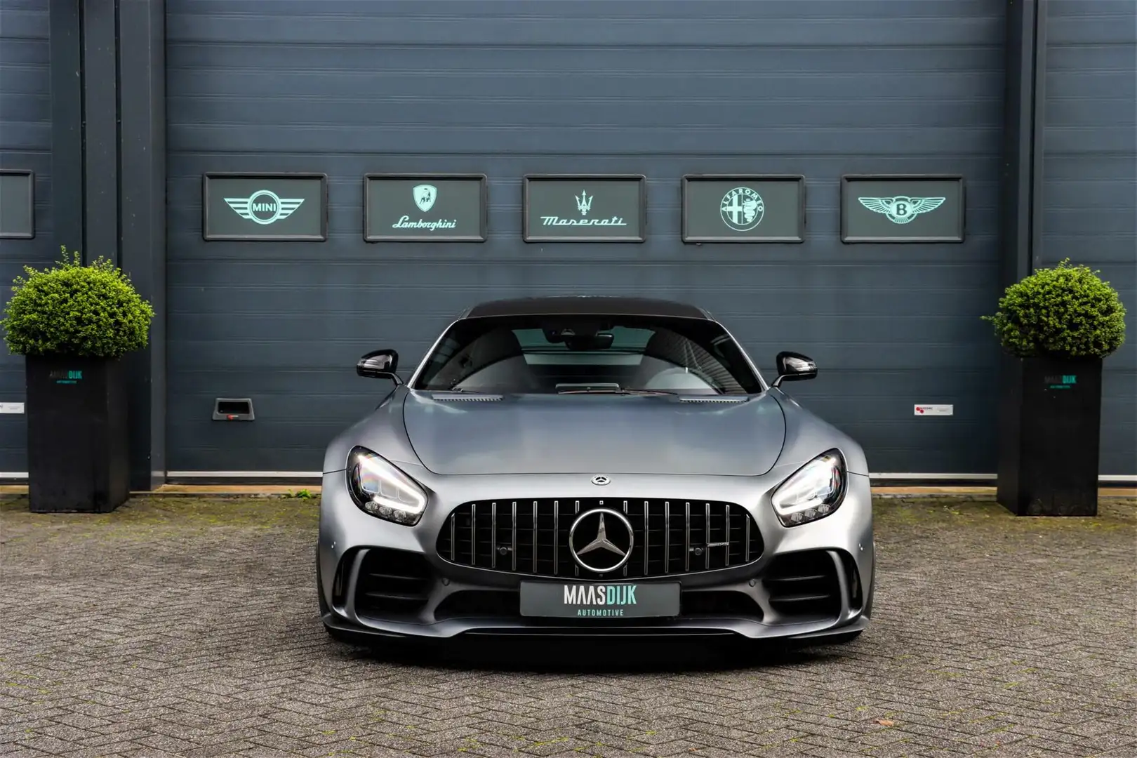Mercedes-Benz AMG GT 4.0 R|Dealer|Magno|Facelift Grijs - 2