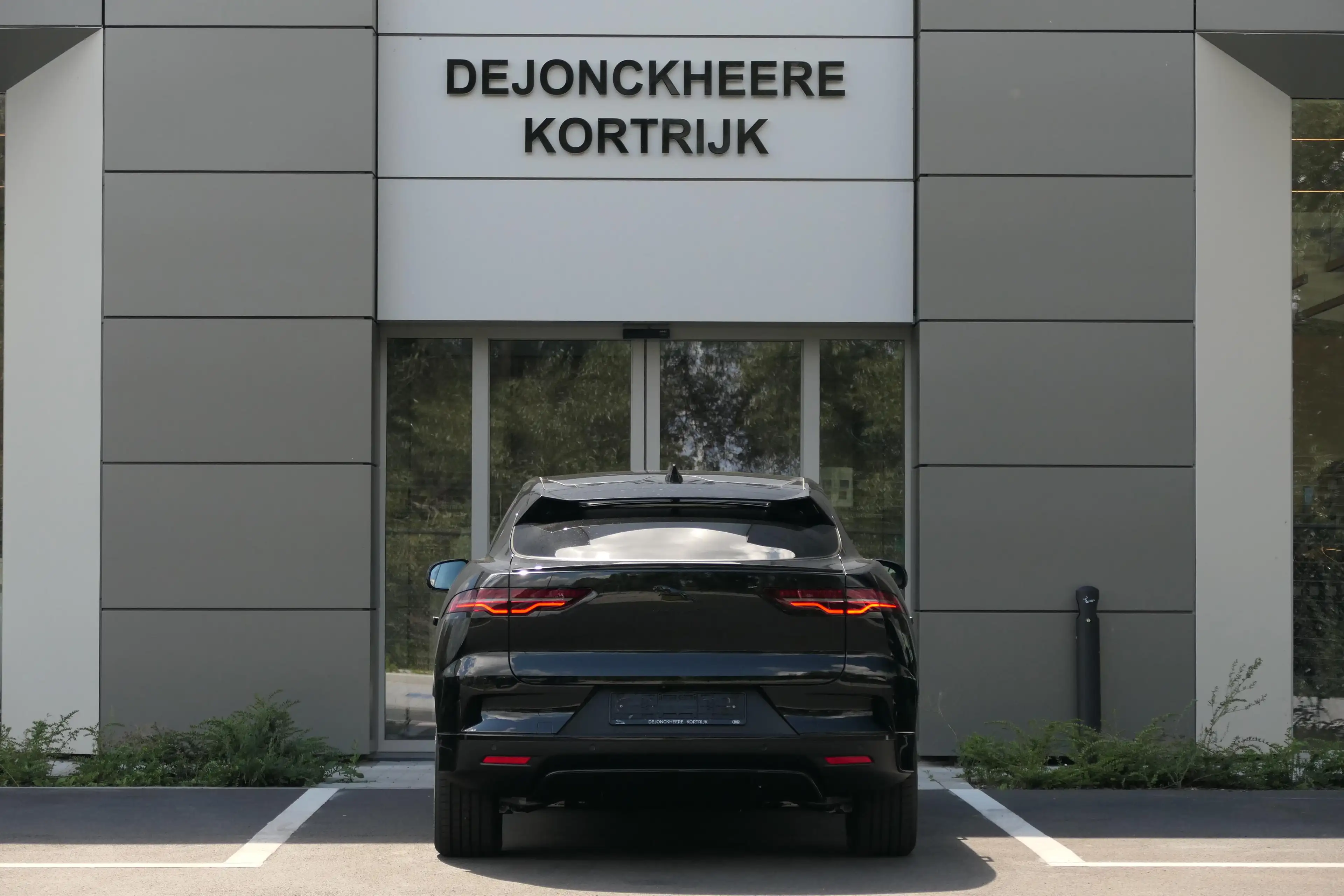 Jaguar I-Pace - EV 400PK R-Dynamic SE — photo 5