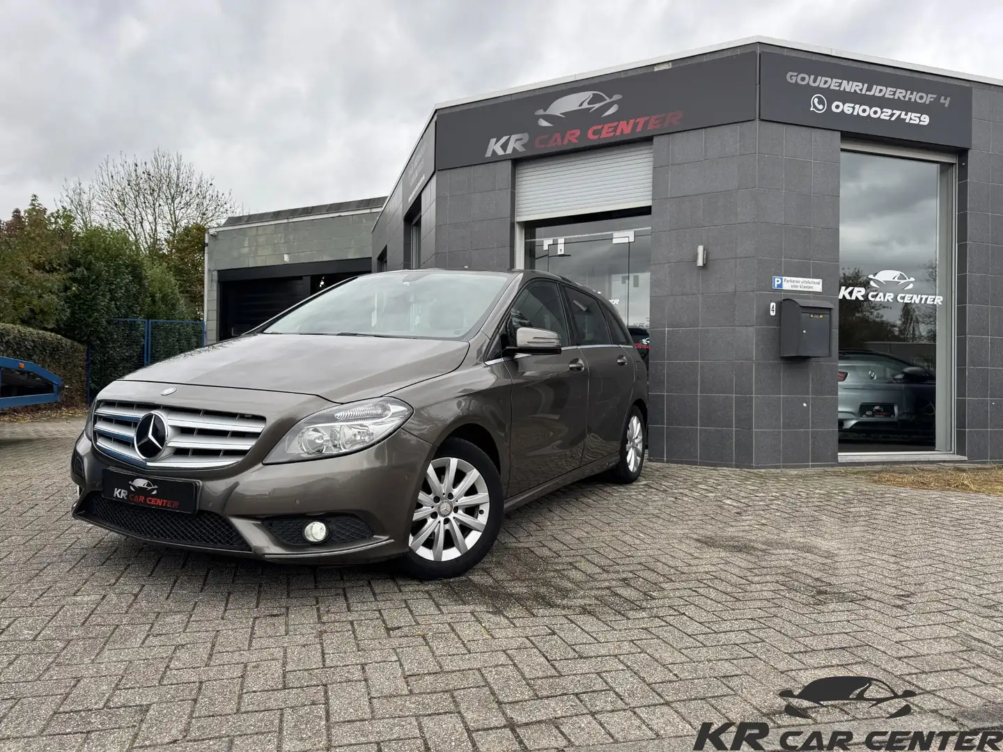 Mercedes-Benz B 180 Ambition 5DRS AIRCO-STOELVERWARMING- Grijs - 1