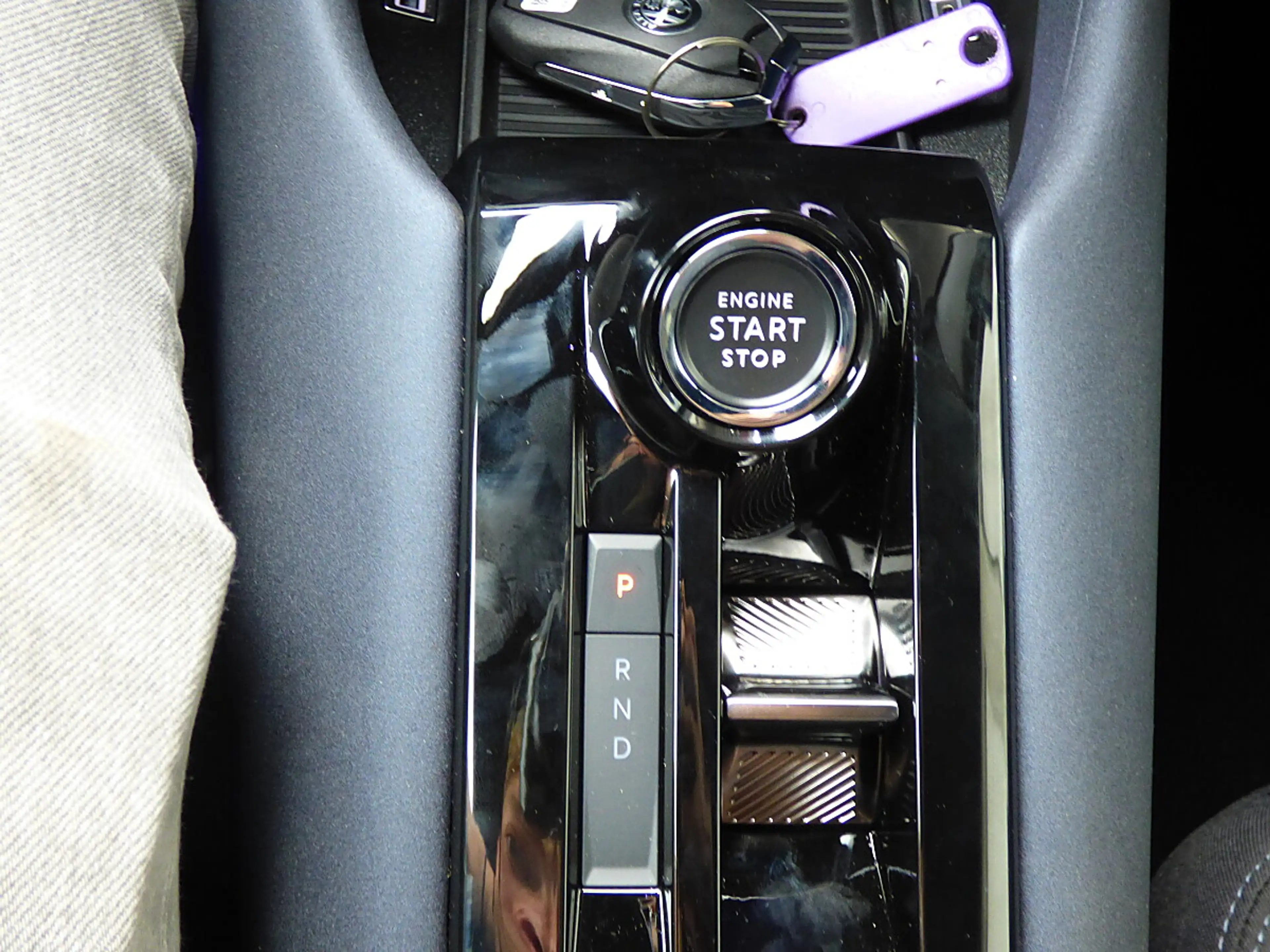 Alfa Romeo Junior Ibrida Sprint 1.2 MHEV e-DCT6 — photo 15