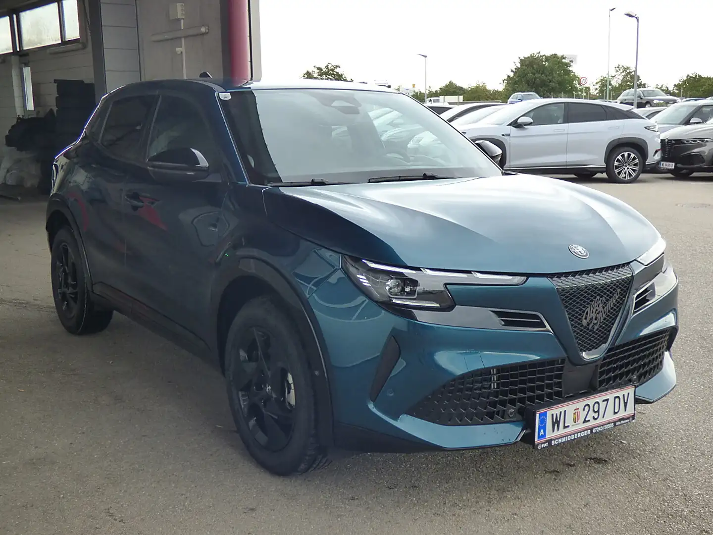 Alfa Romeo Junior Ibrida Sprint 1.2 MHEV e-DCT6 Blau - 2