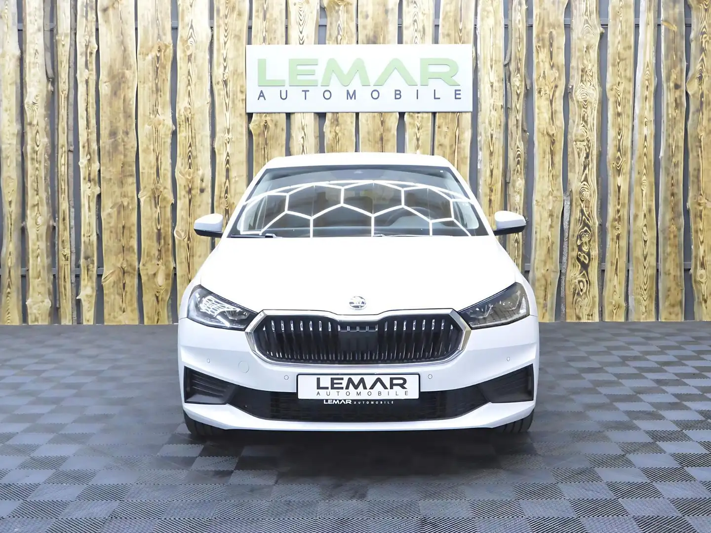 Skoda Fabia 1.0 TSI Tour OPF (EURO 6d) Weiß - 2