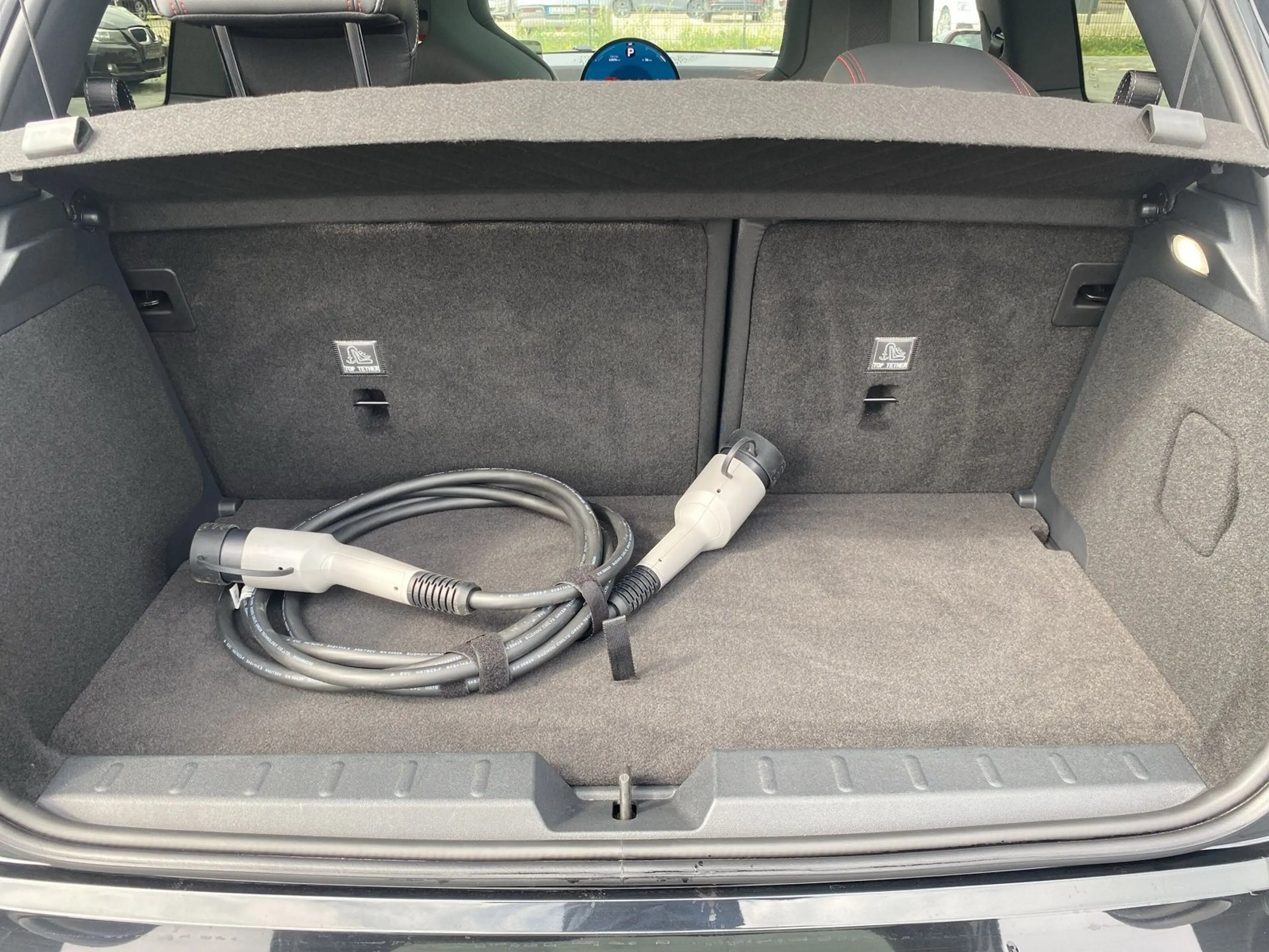 MINI Cooper SE — photo 7