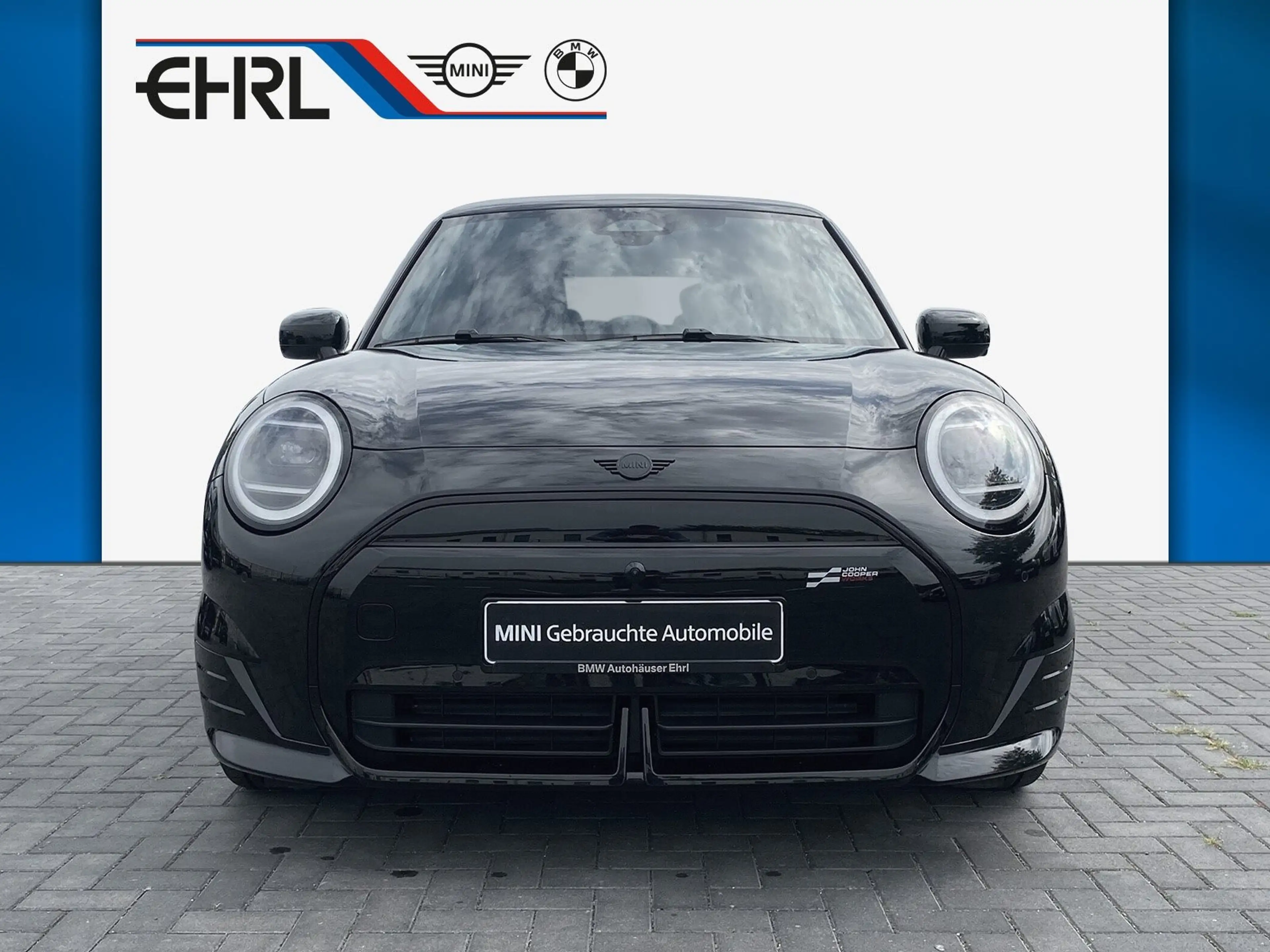 MINI Cooper SE — photo 2