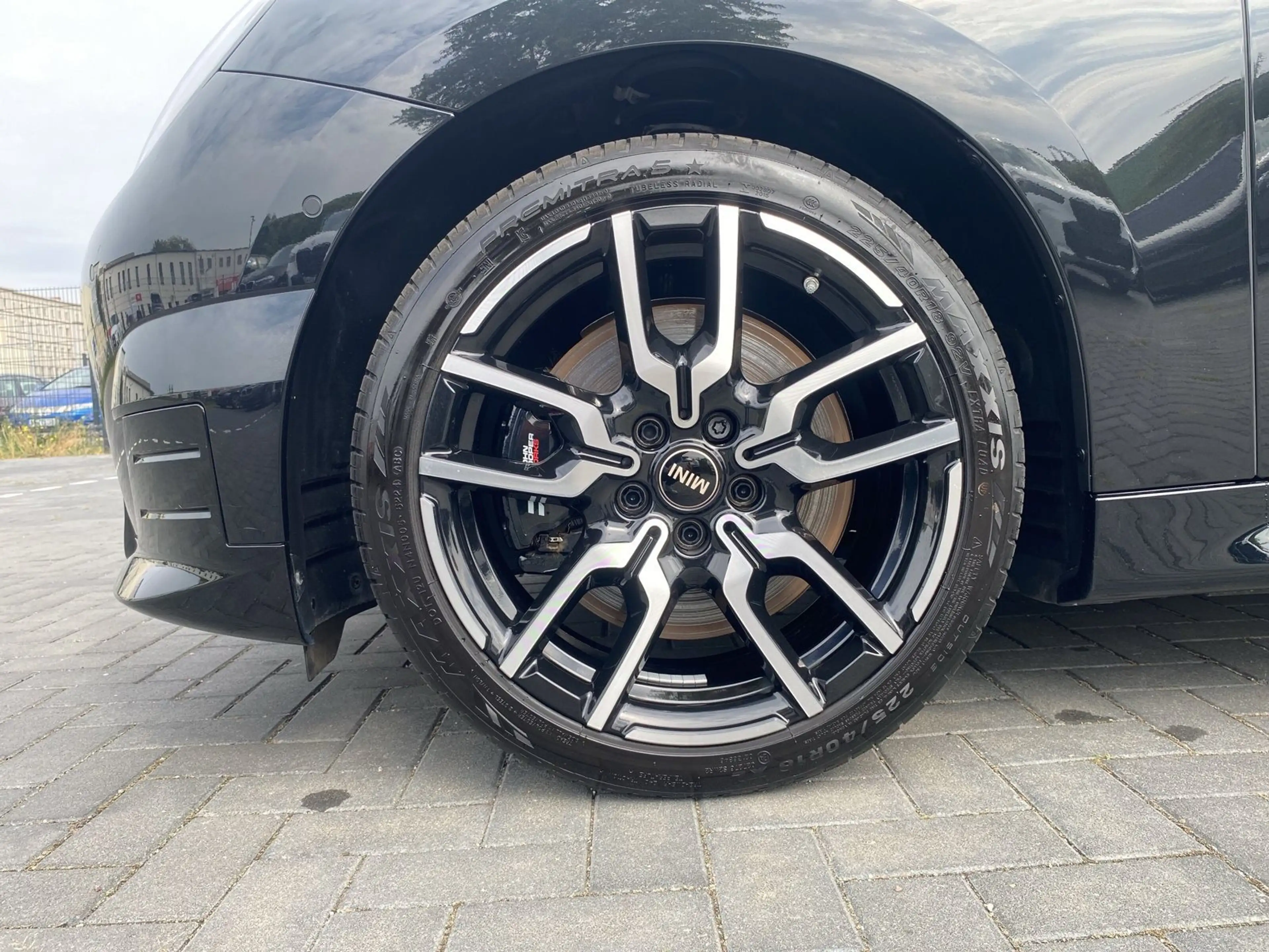 MINI Cooper SE — photo 3